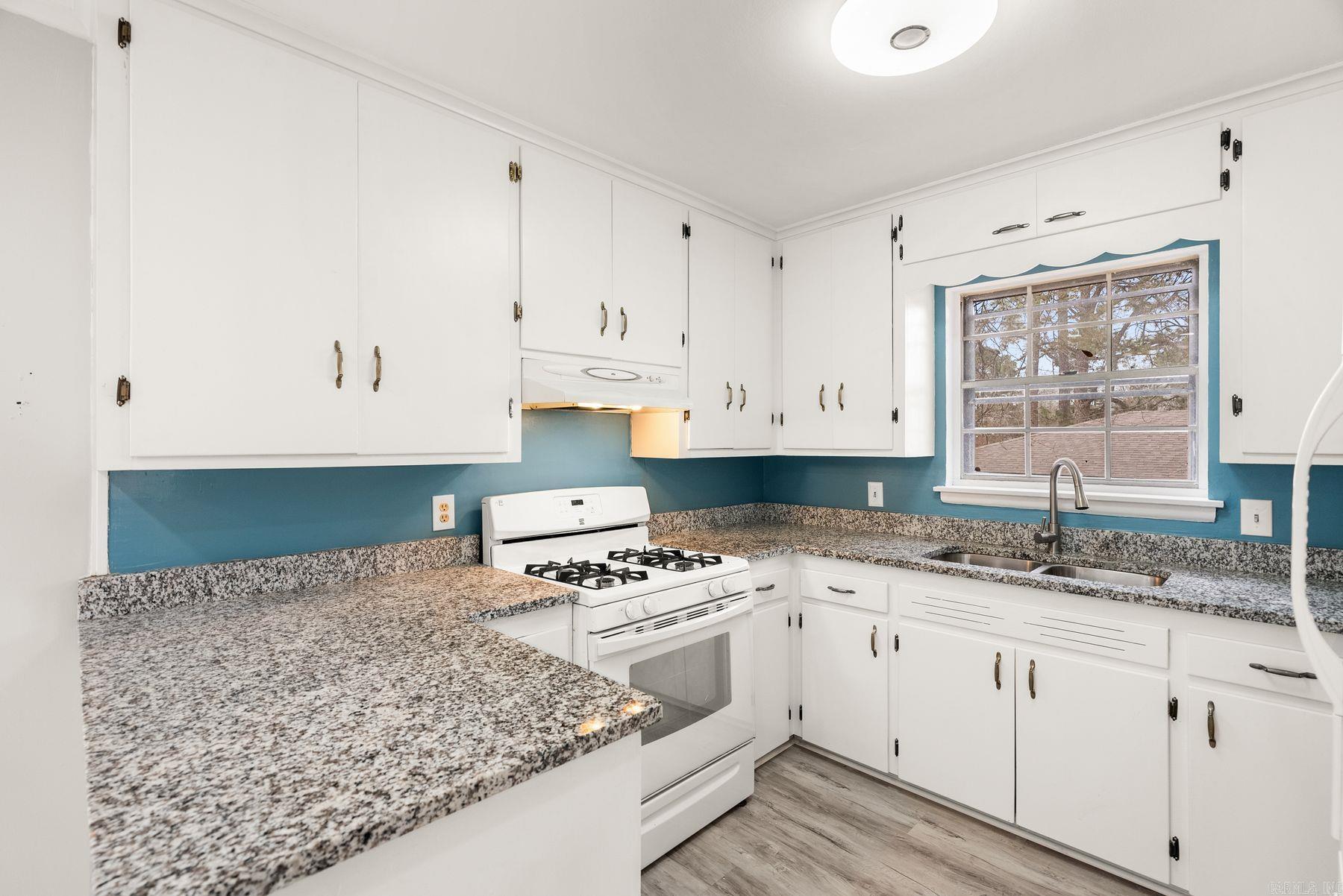 9815 Brooks Ln  Little Rock, AR