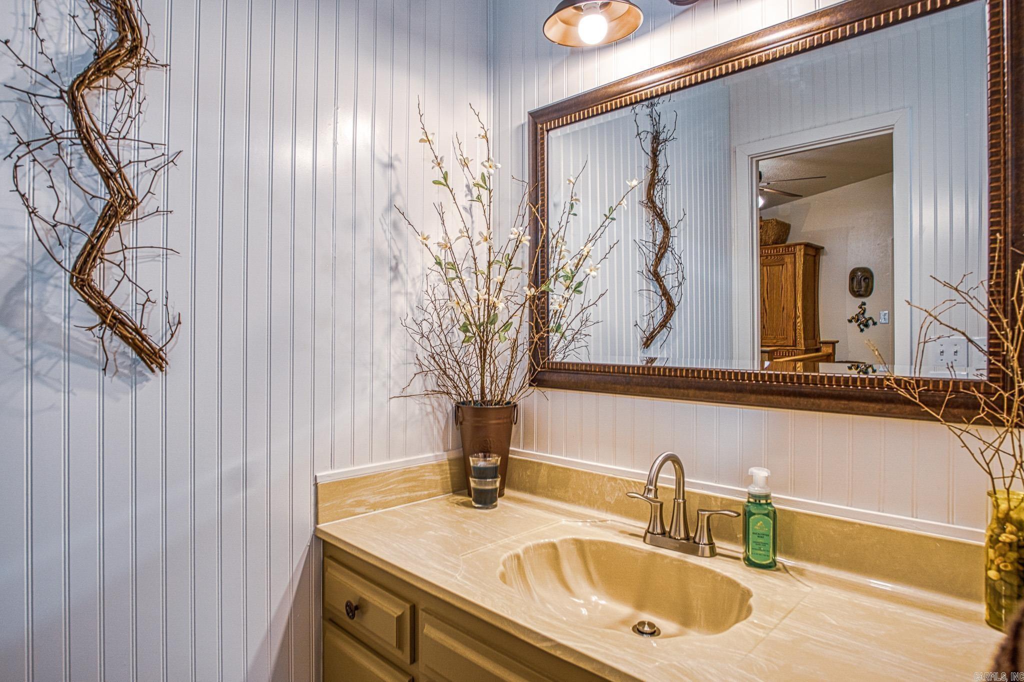 67 Tomino  Hot Springs Village, AR