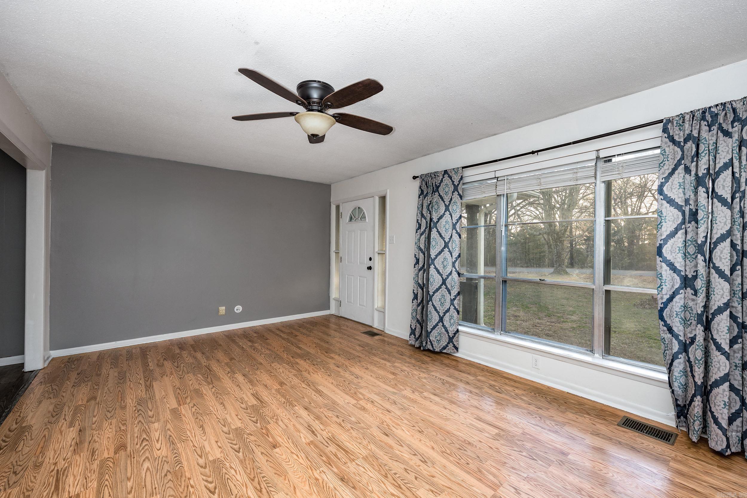 7620 Chicot Acres Drive Mabelvale, AR 72103