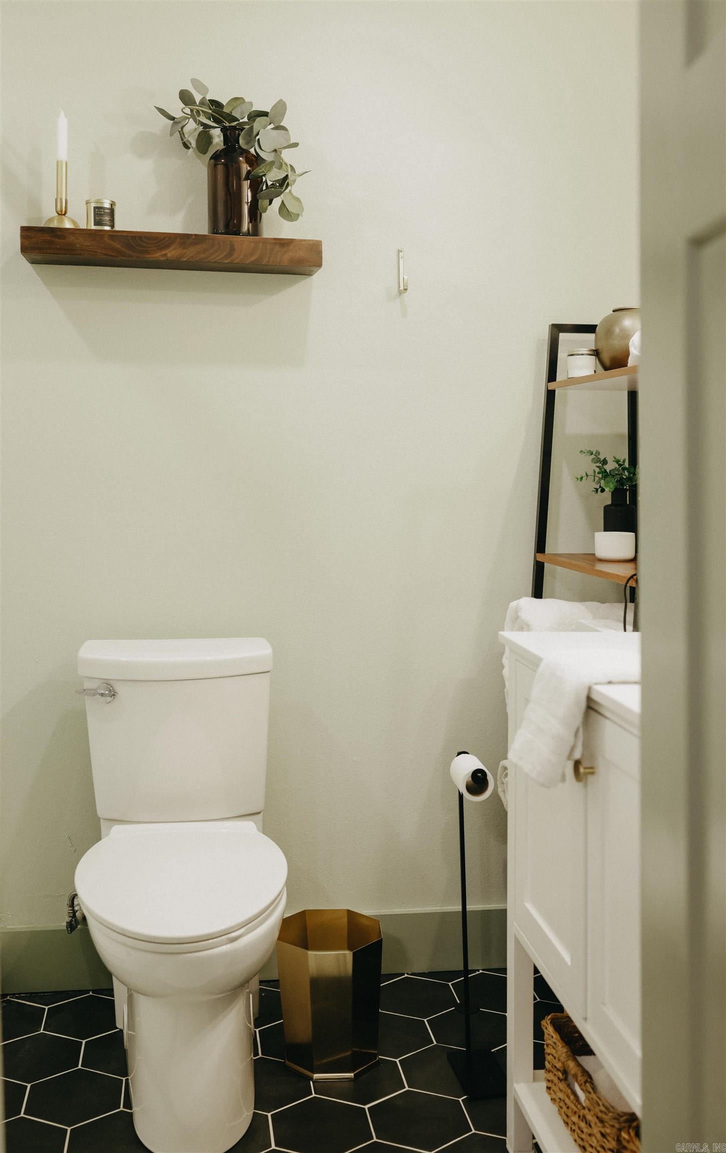 5812 N Locust St North Little Rock, AR 72116