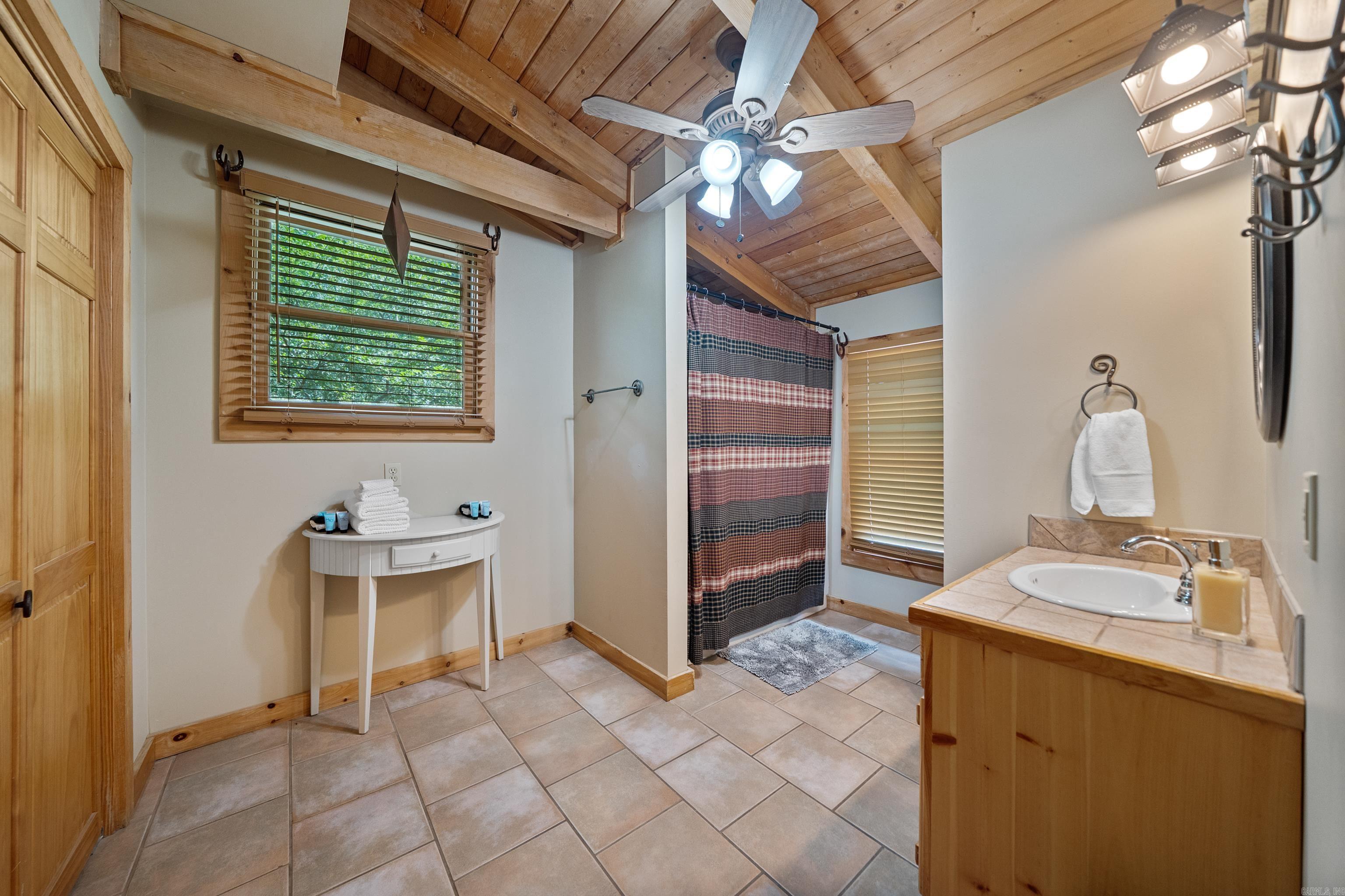 1415 Lakeshore  Hot Springs, AR