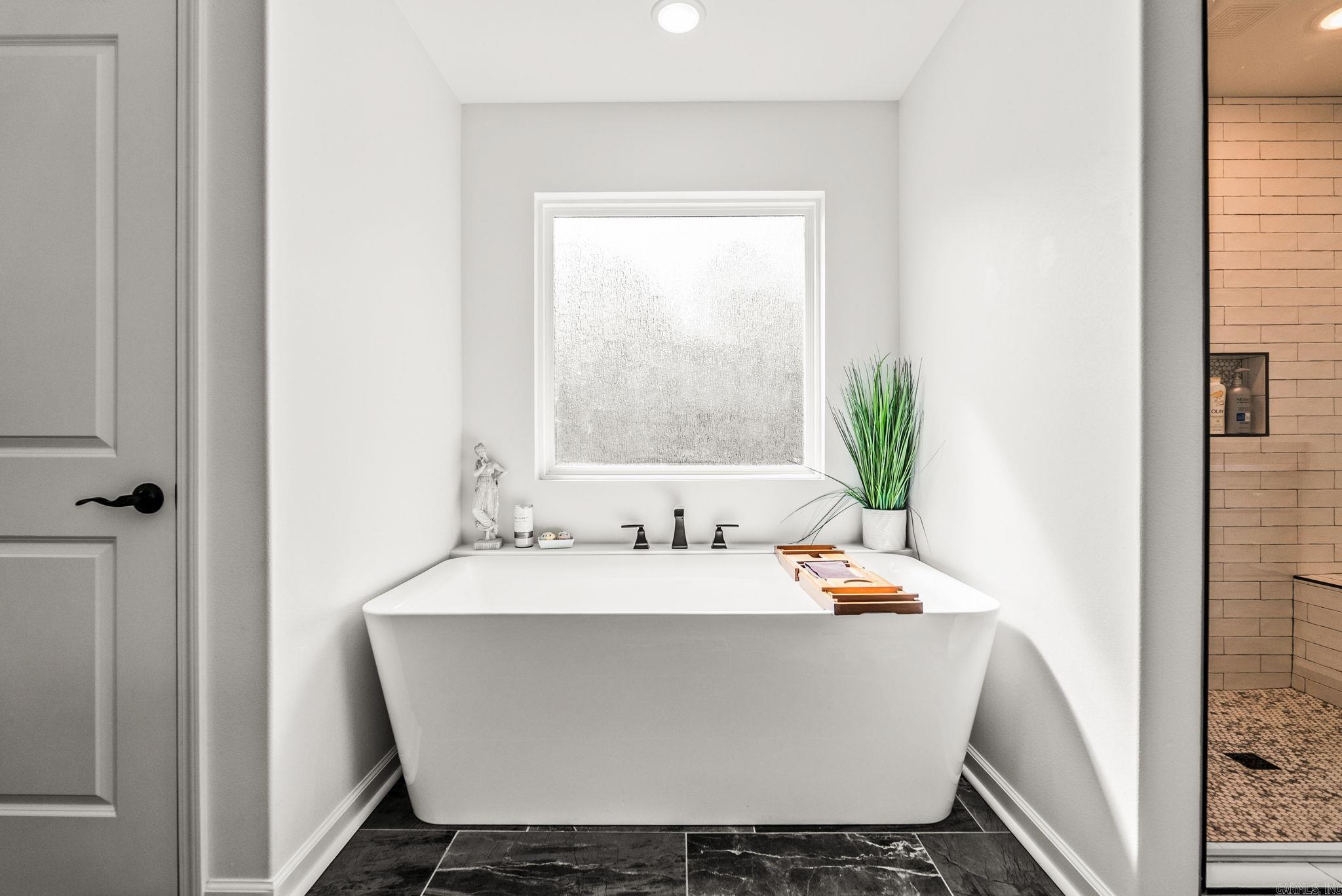 8507 Buck  Alexander, AR