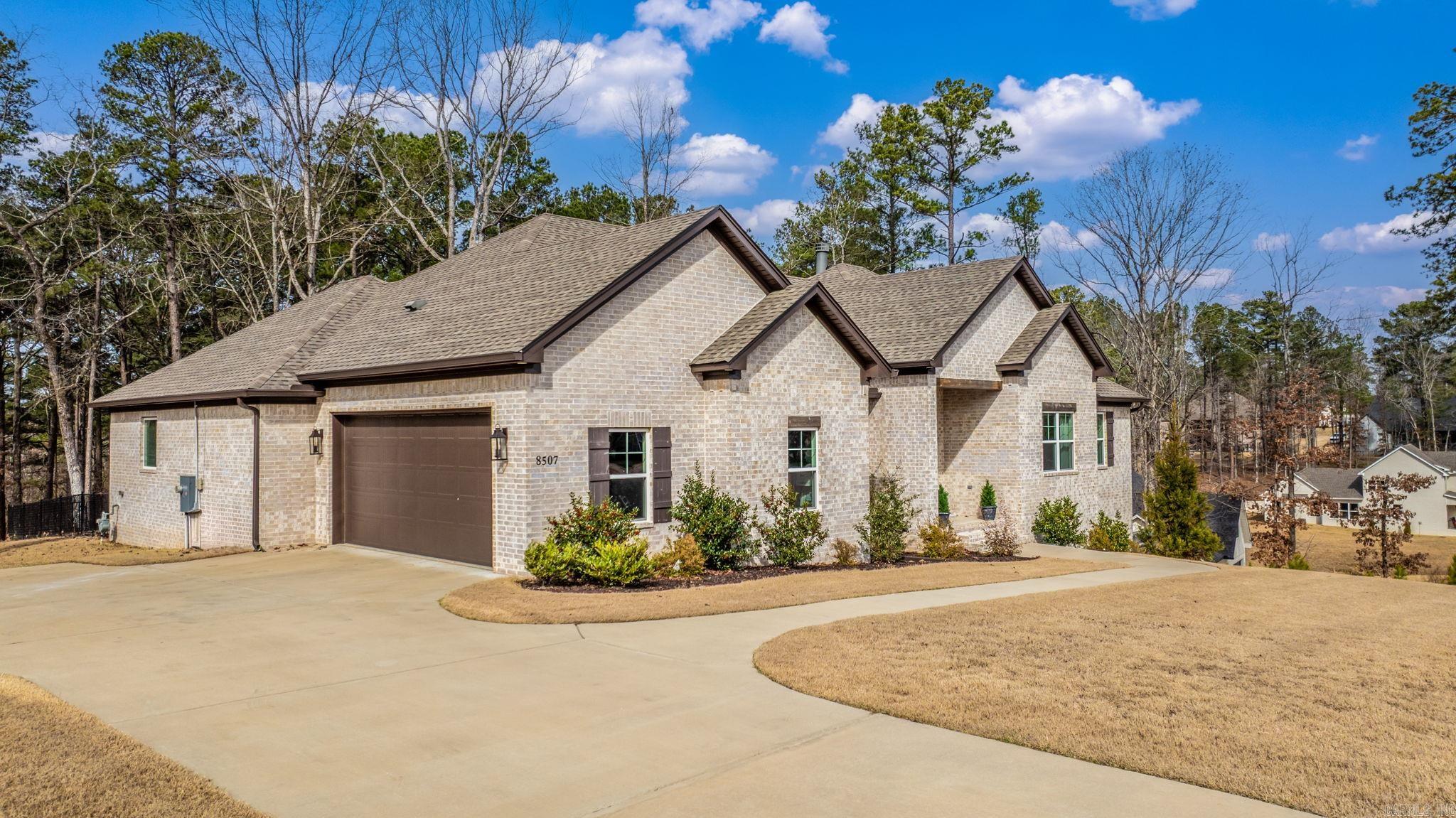 8507 Buck  Alexander, AR