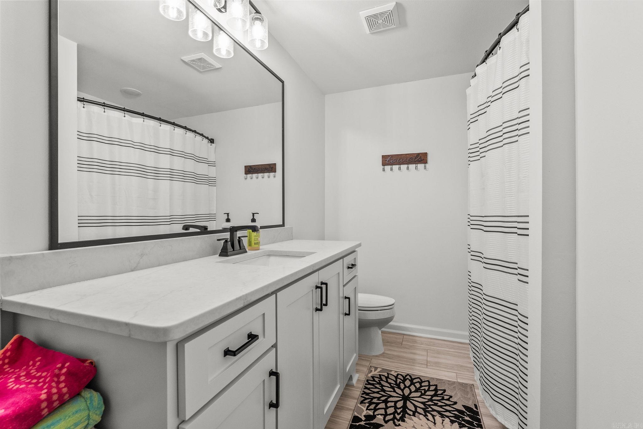 8507 Buck  Alexander, AR