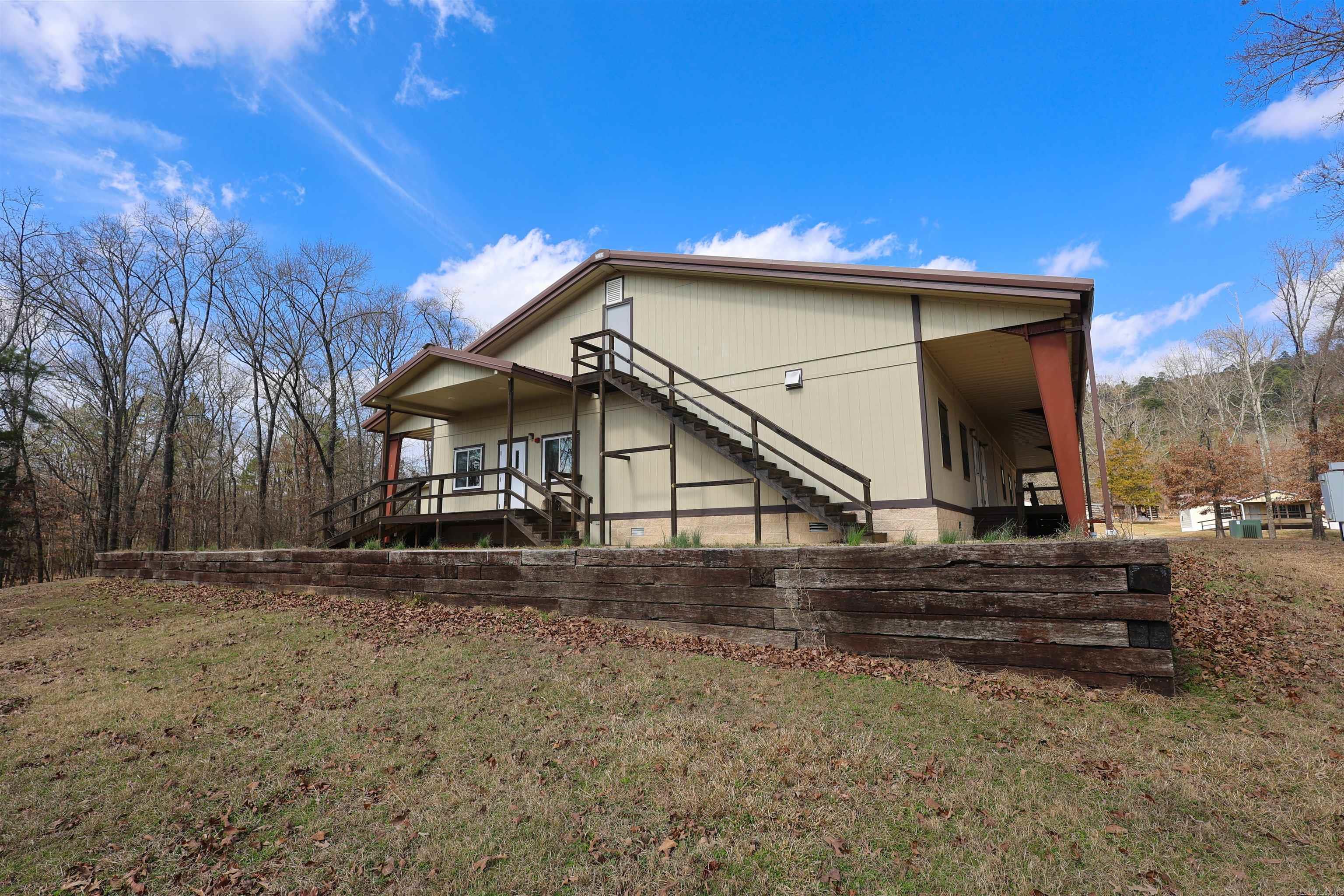 759 N BUMBLEBEE  Glenwood, AR
