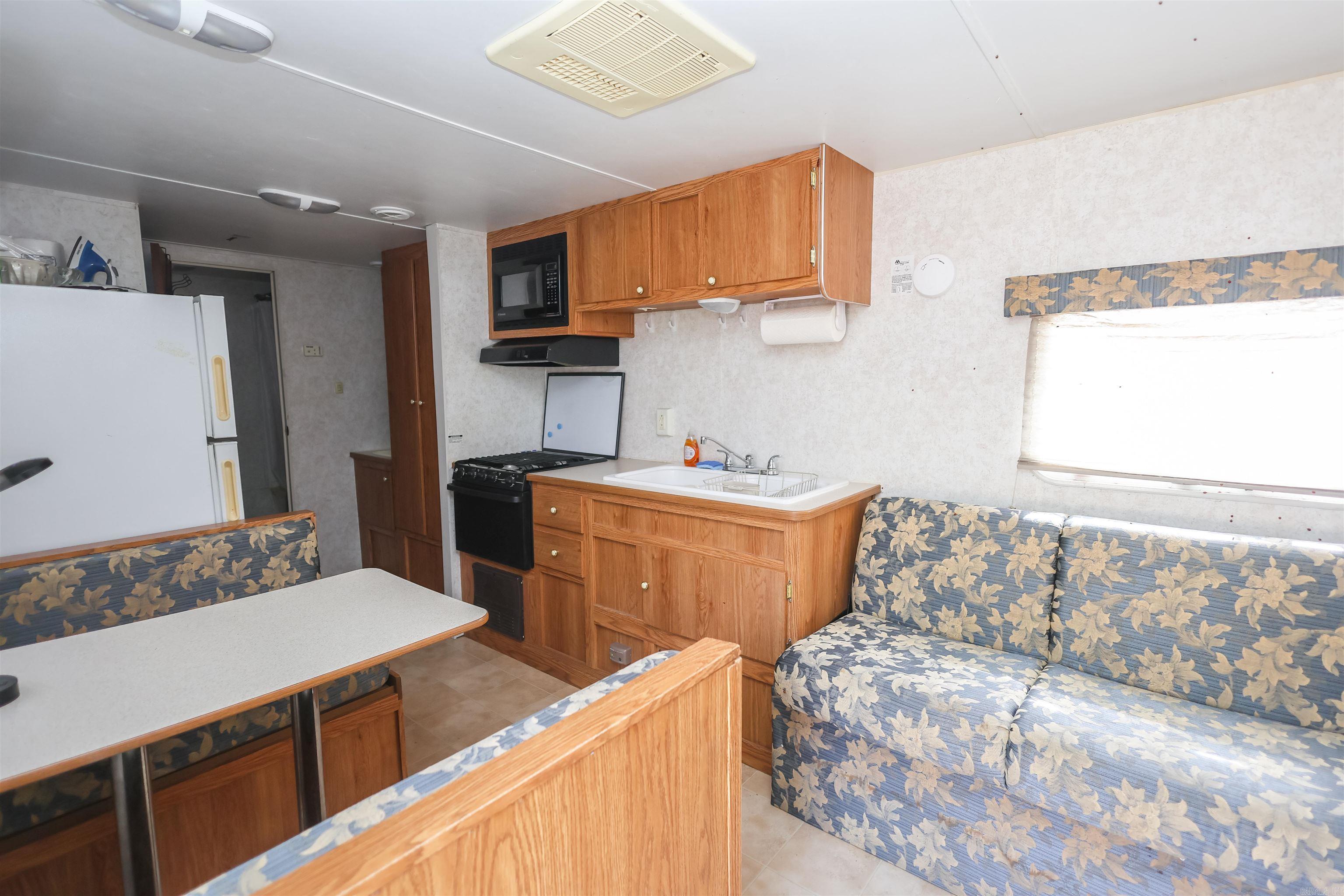 759 N BUMBLEBEE  Glenwood, AR