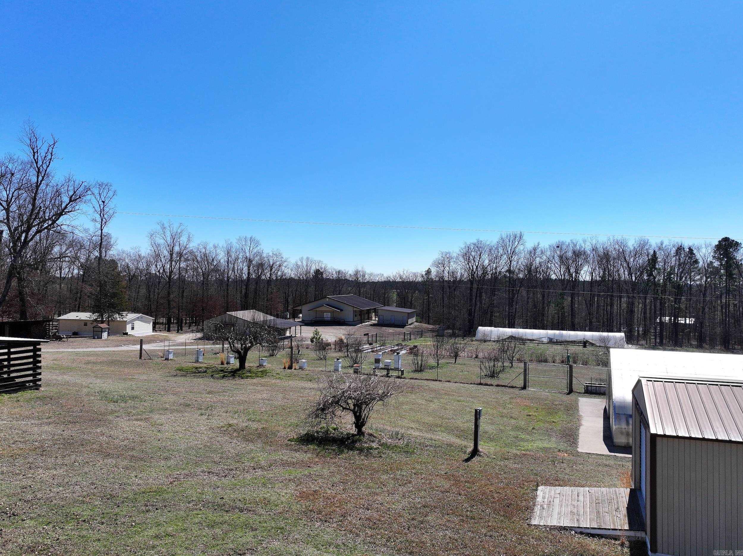 759 N BUMBLEBEE  Glenwood, AR