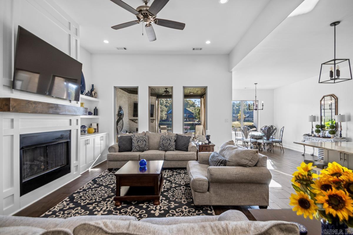 7730 S SHORELINE  Benton, AR