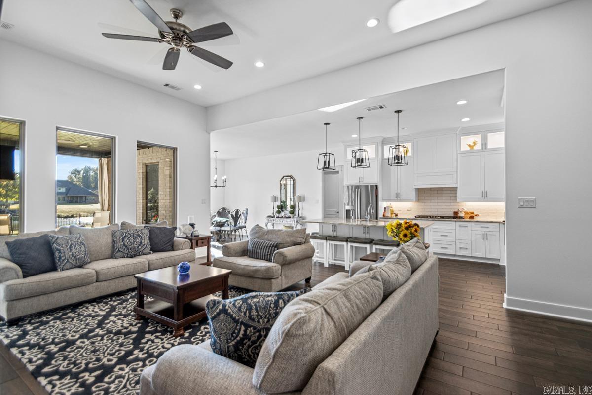 7730 S SHORELINE  Benton, AR