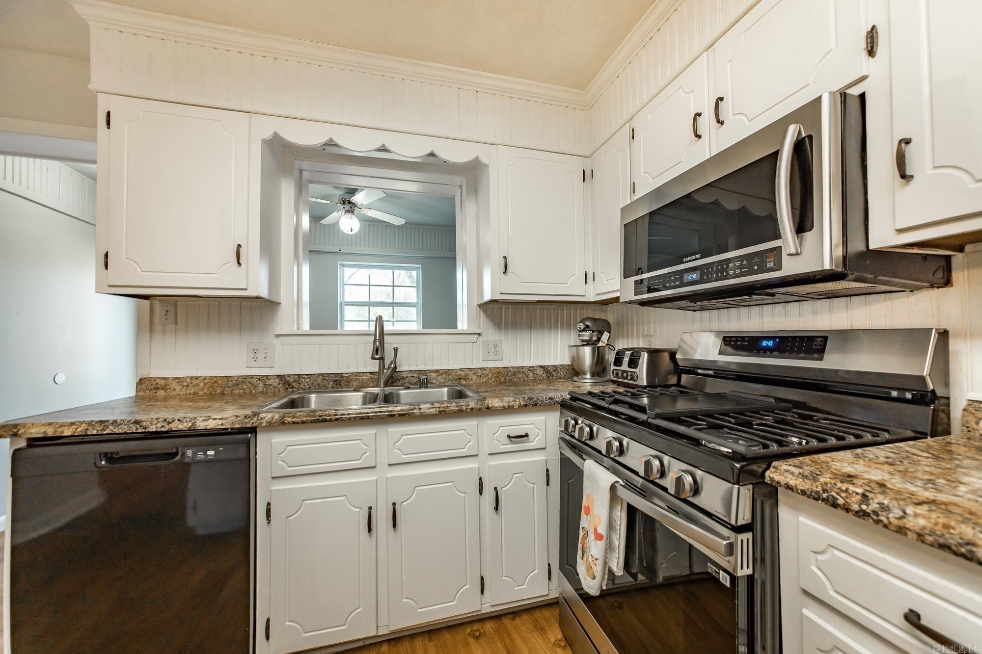 9 Pepper Tree  Searcy, AR