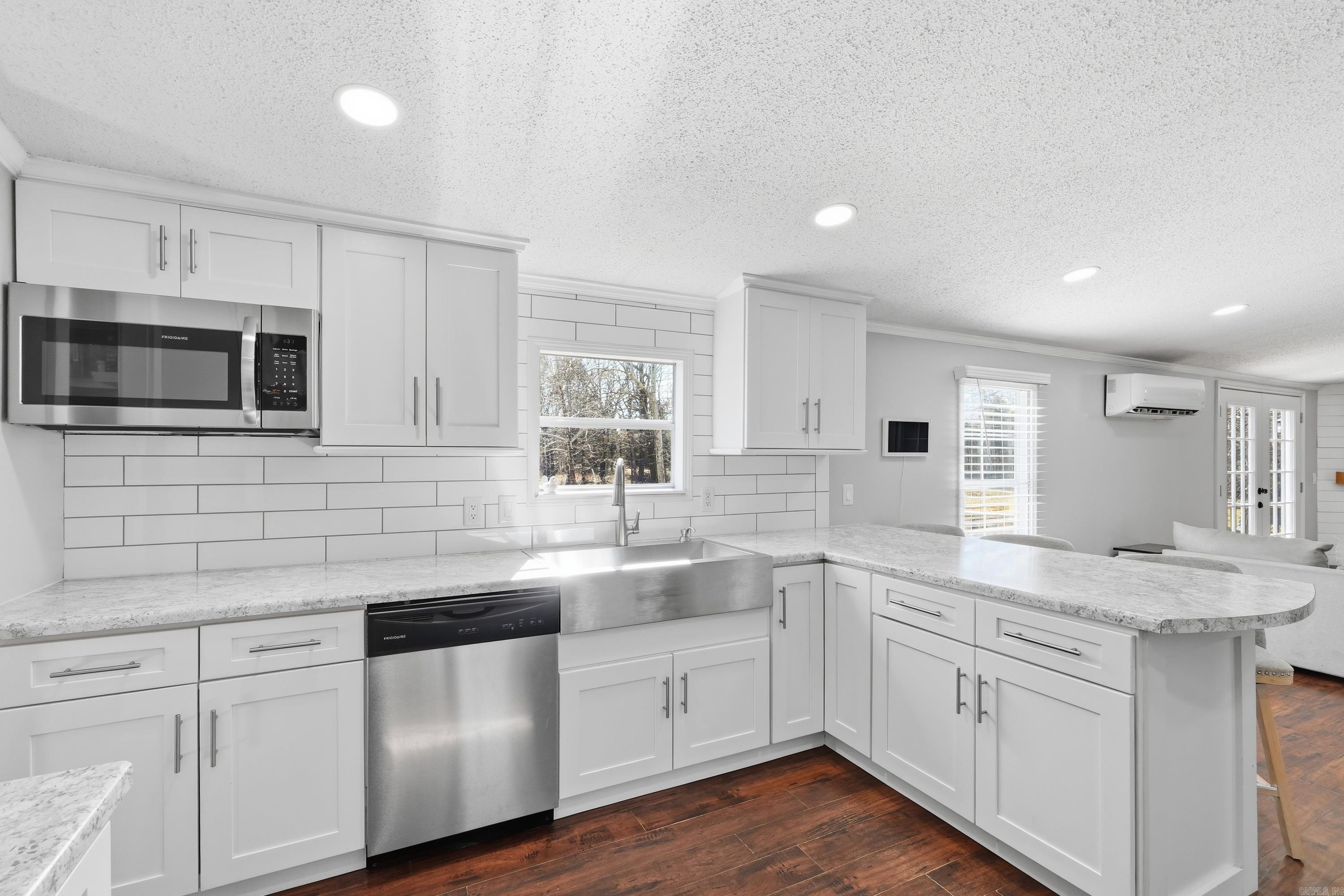 7 Serendipity  Houston, AR