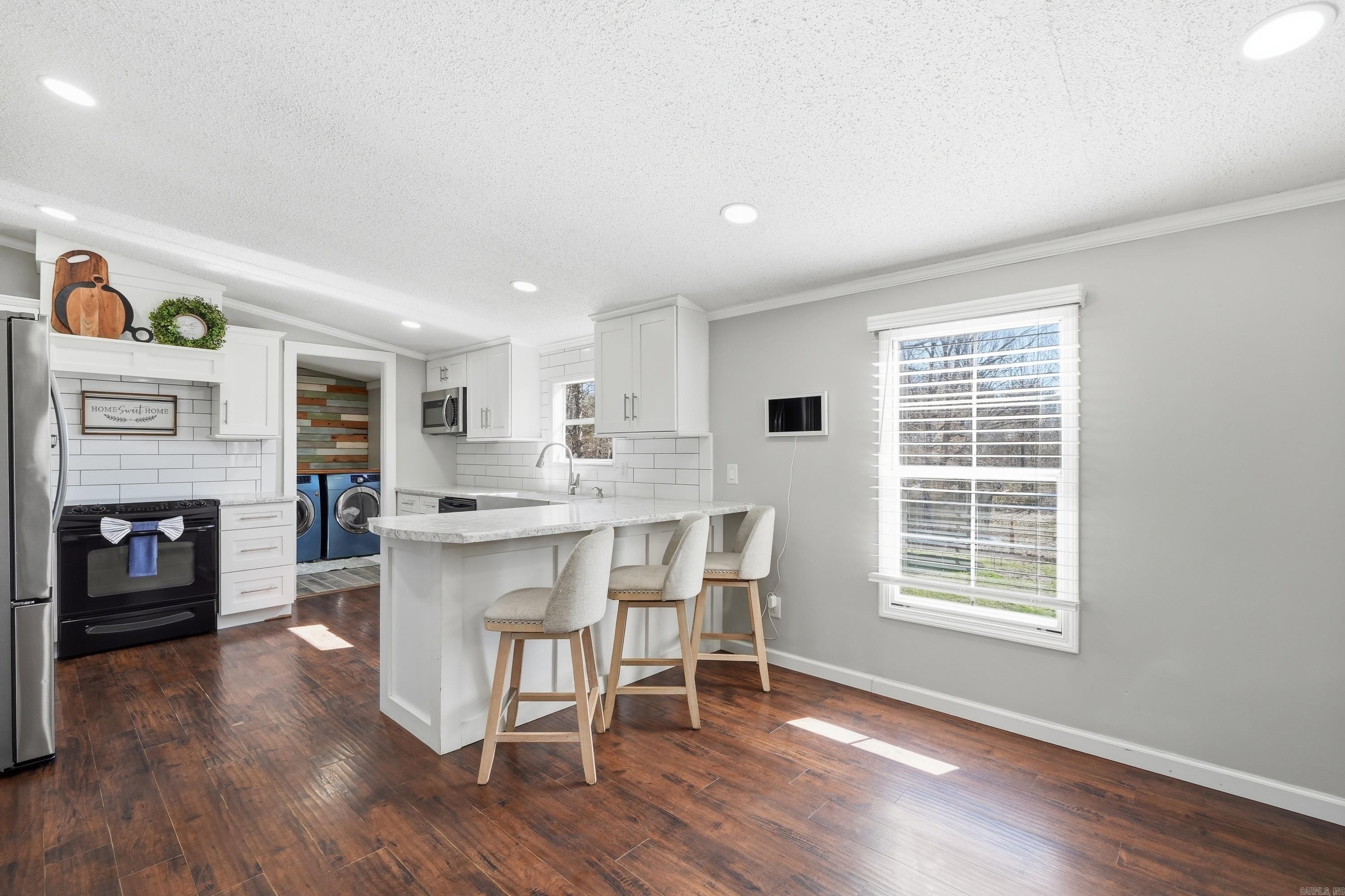 7 Serendipity  Houston, AR