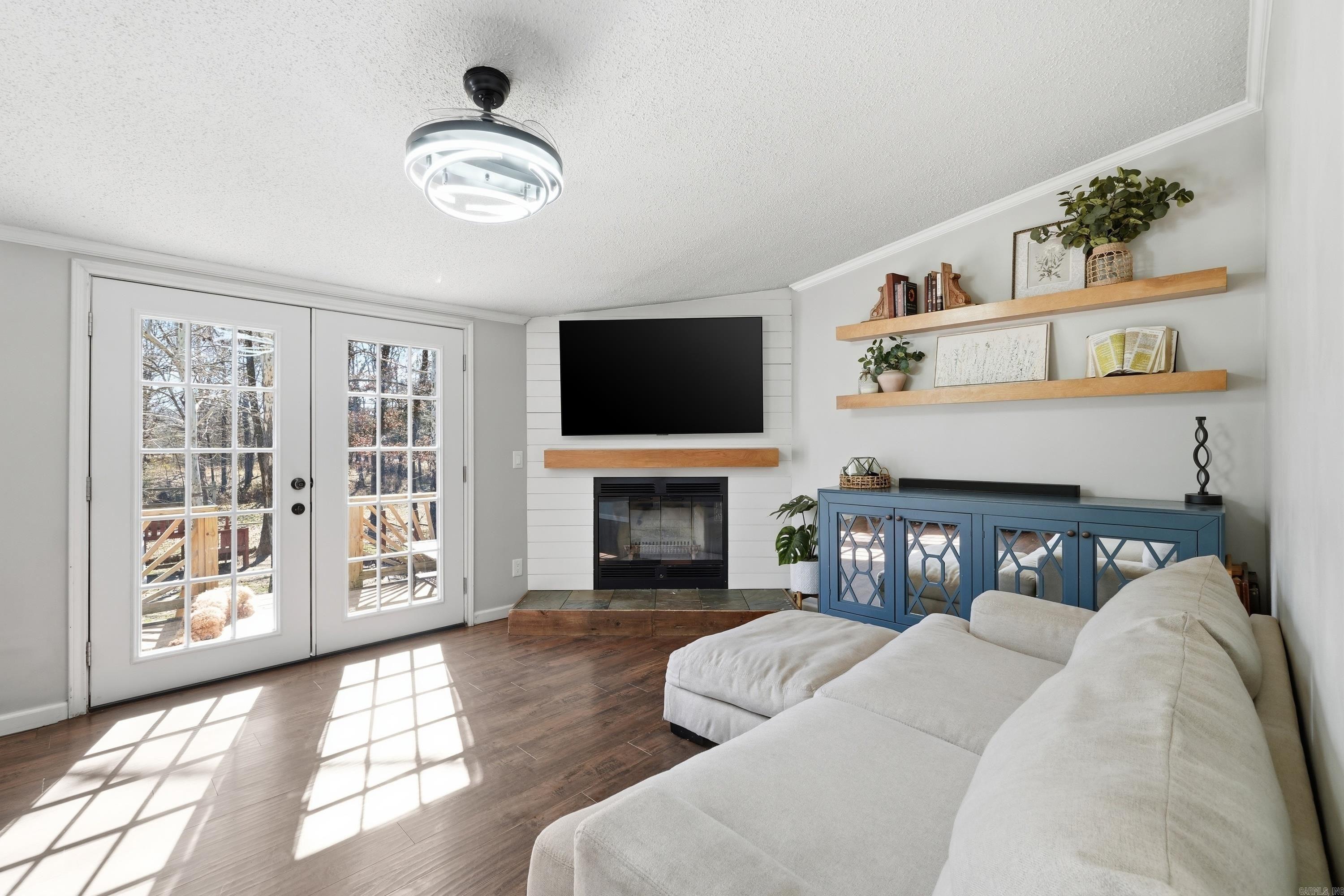 7 Serendipity  Houston, AR