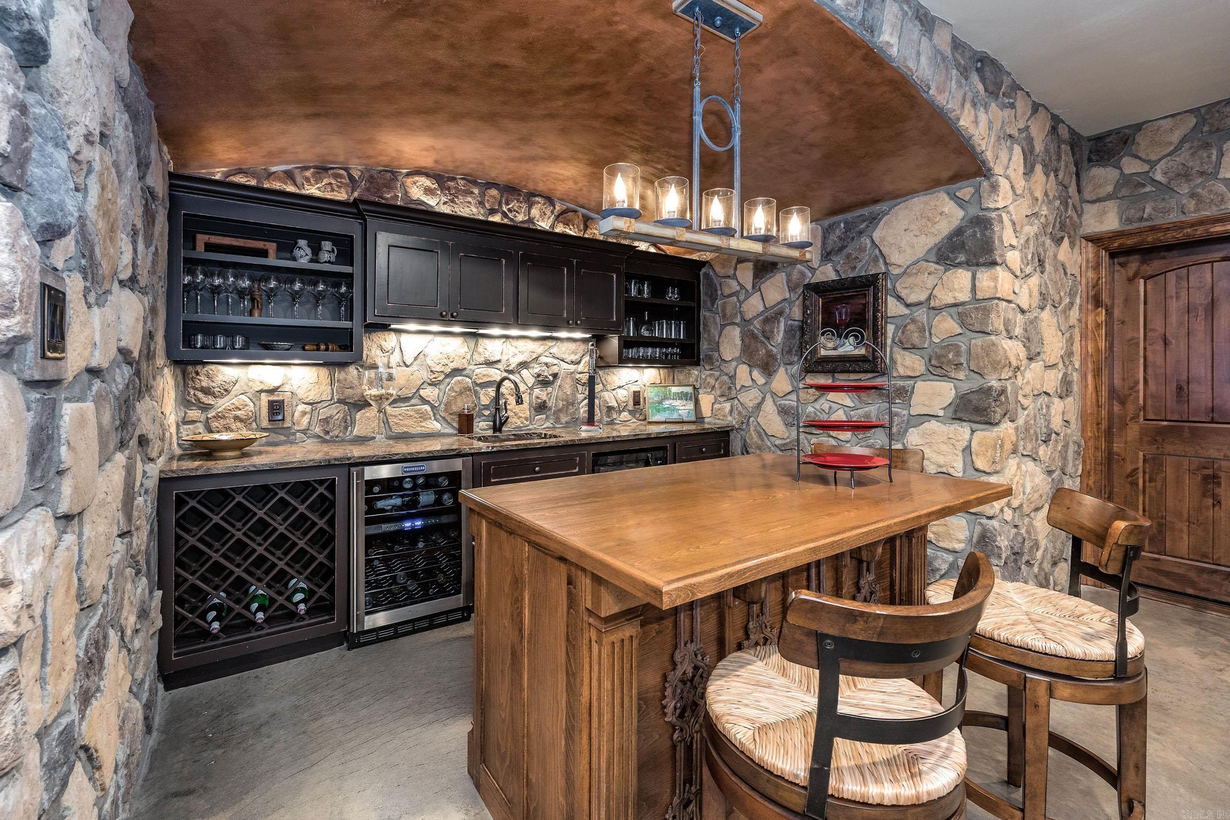 6916 Westridge  Roland, AR