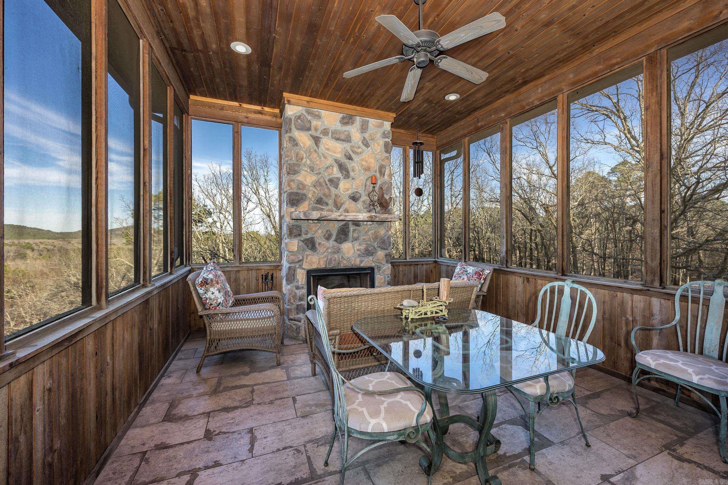 6916 Westridge  Roland, AR