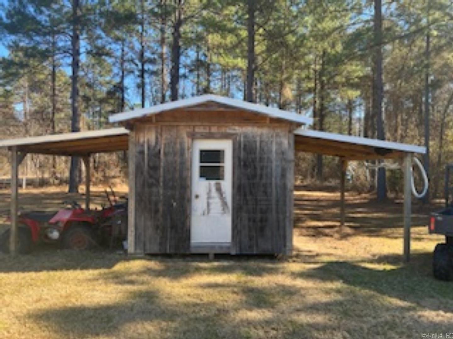 1185 Ouachita Road 36  Holly Sprs., AR