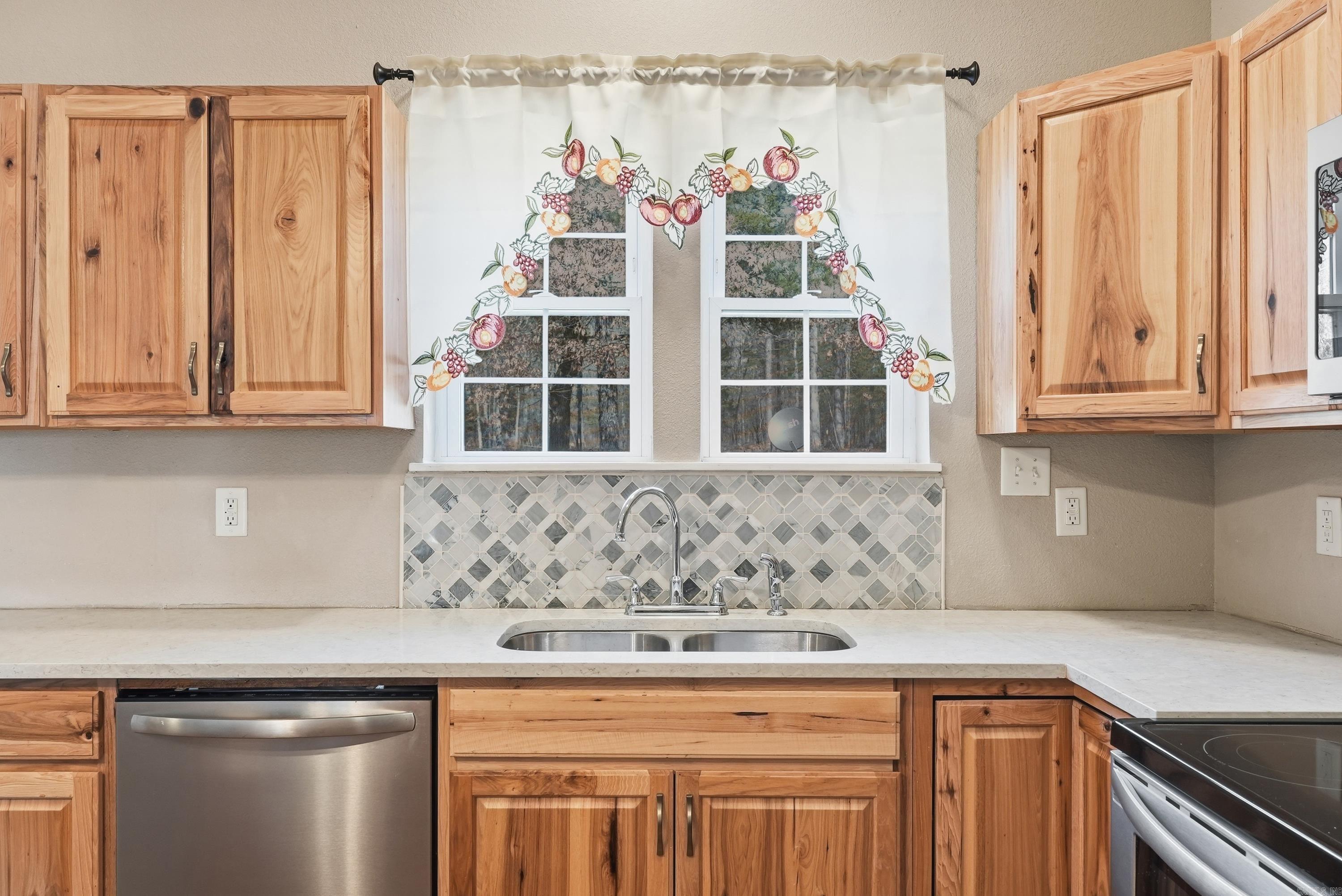 99 Sherrill King Dr.  Quitman, AR