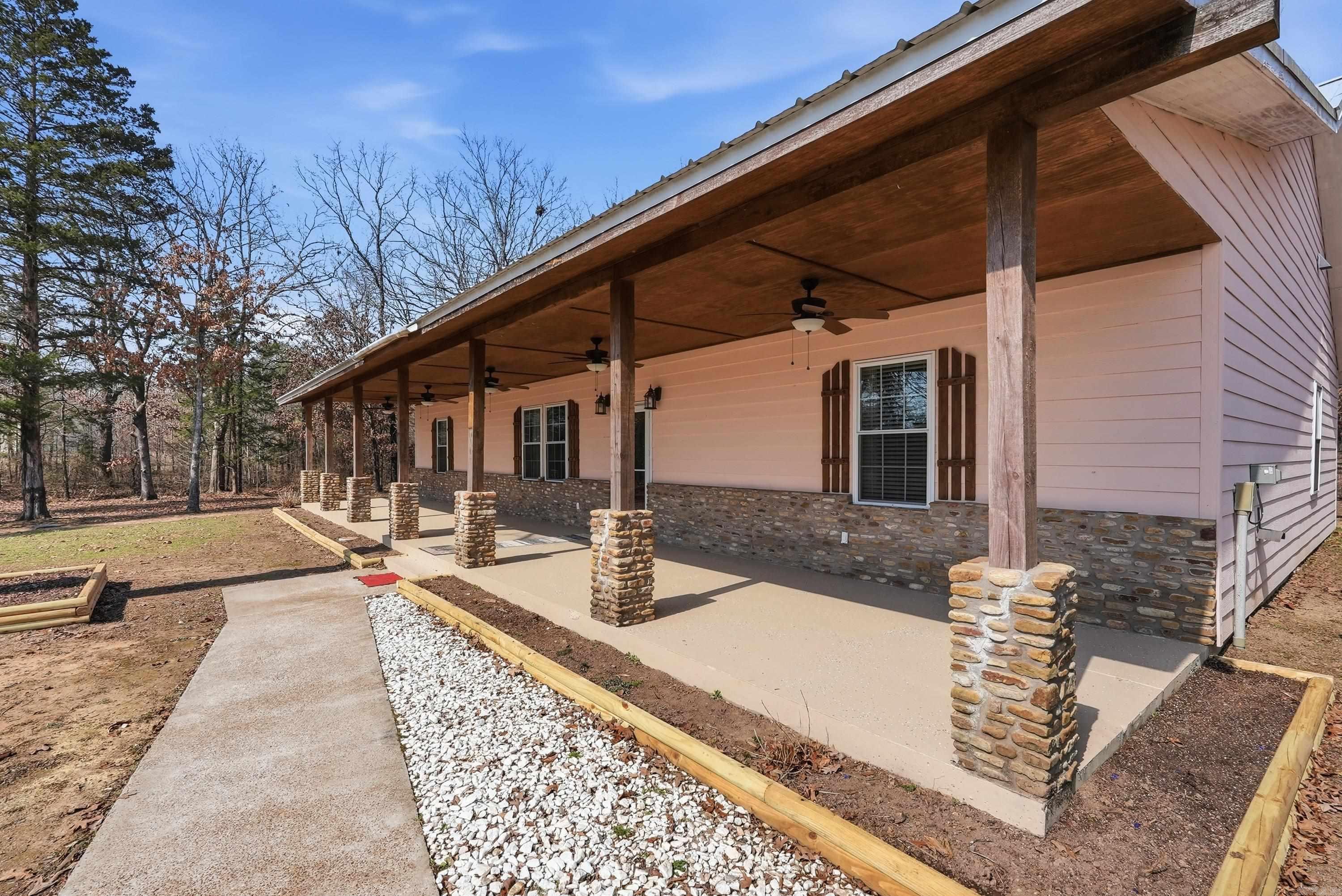 99 Sherrill King Dr.  Quitman, AR