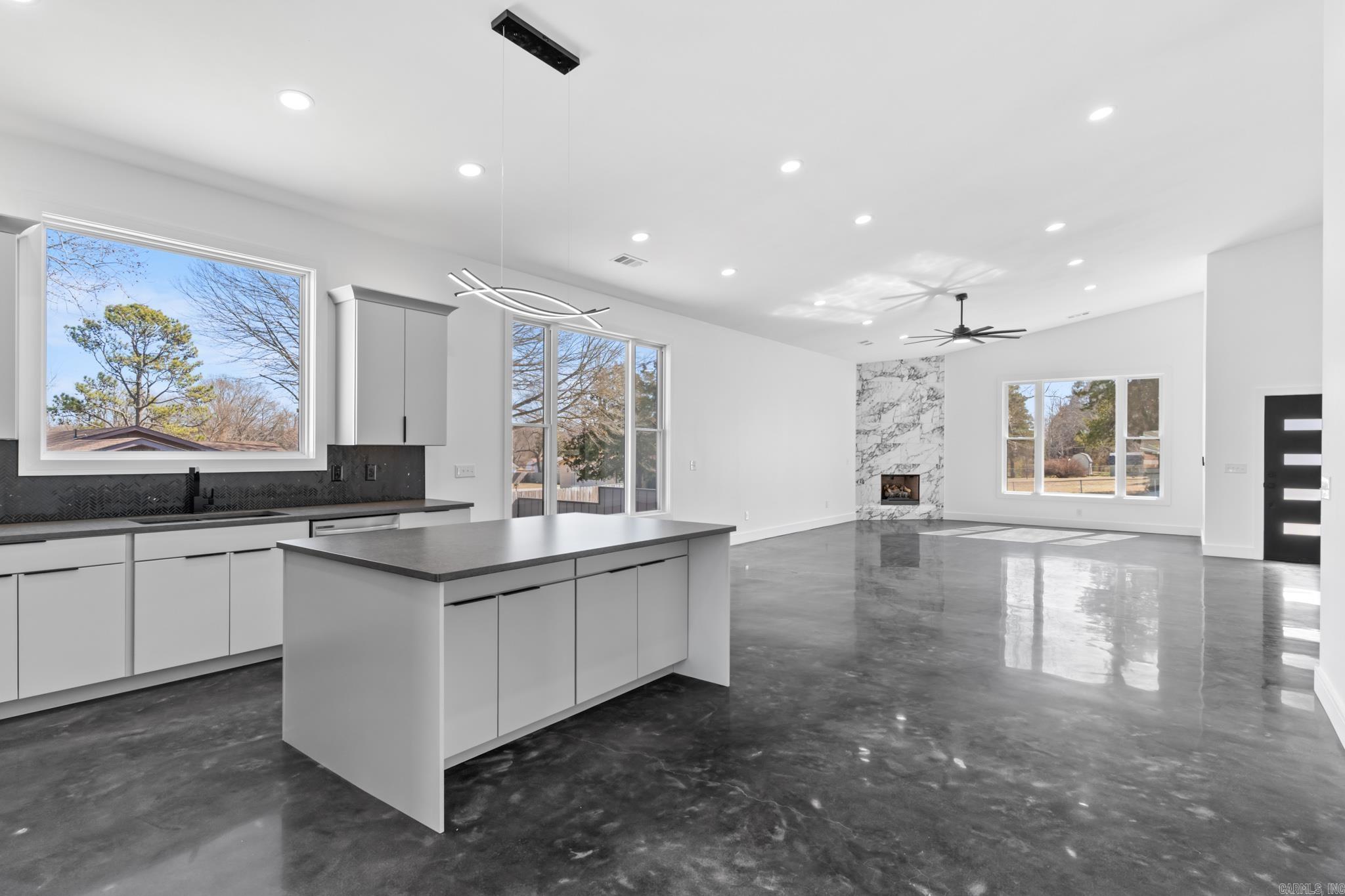 1001 Bluebird Lane  Mountain Home, AR