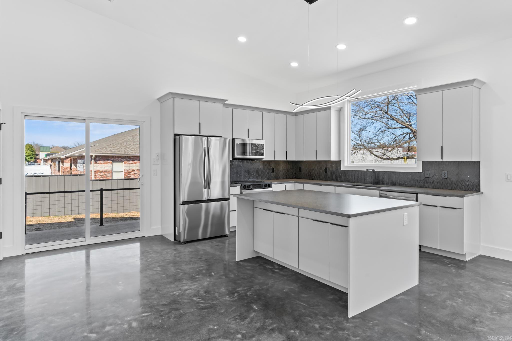 1001 Bluebird Lane  Mountain Home, AR