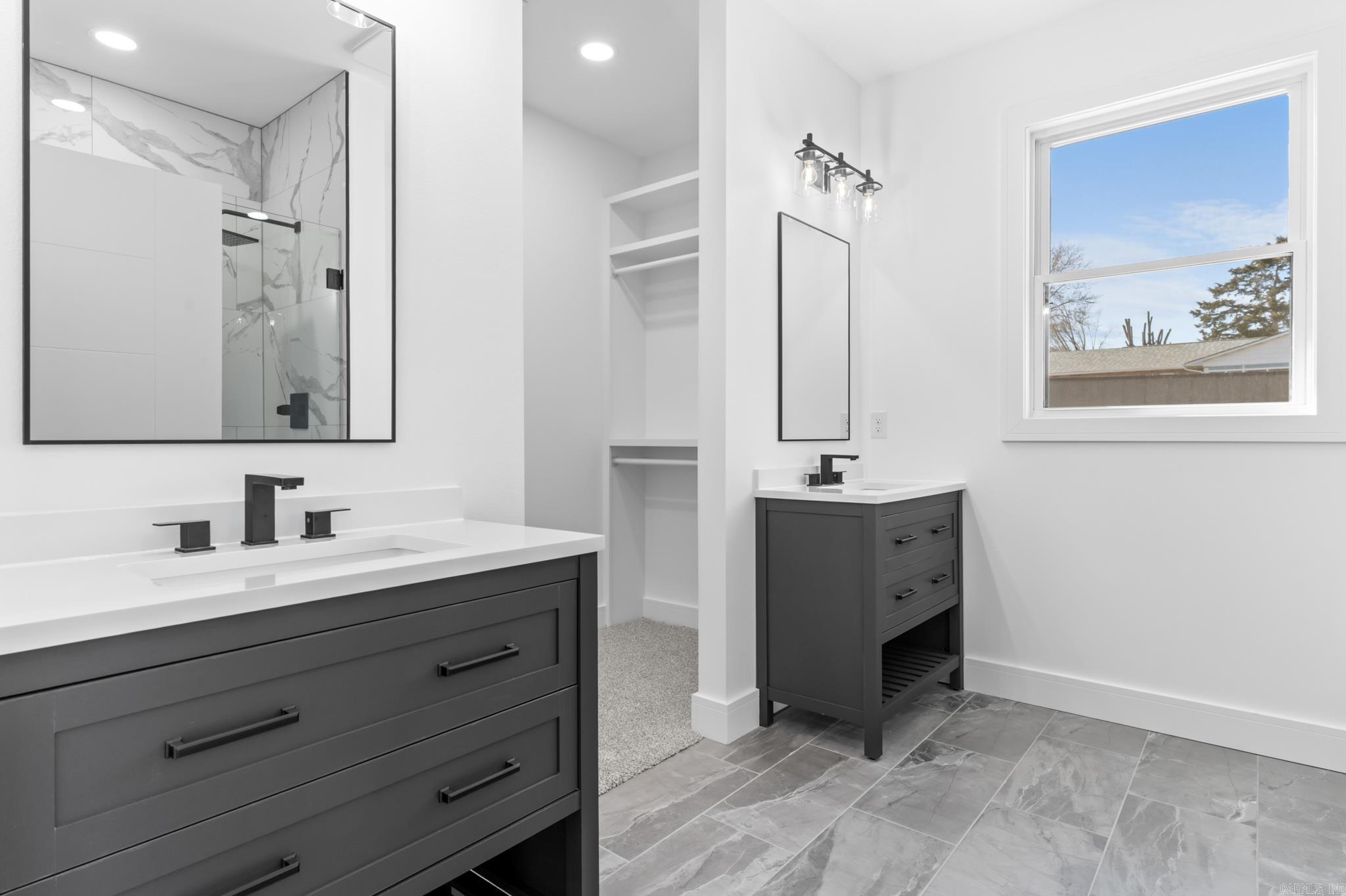 1001 Bluebird Lane  Mountain Home, AR