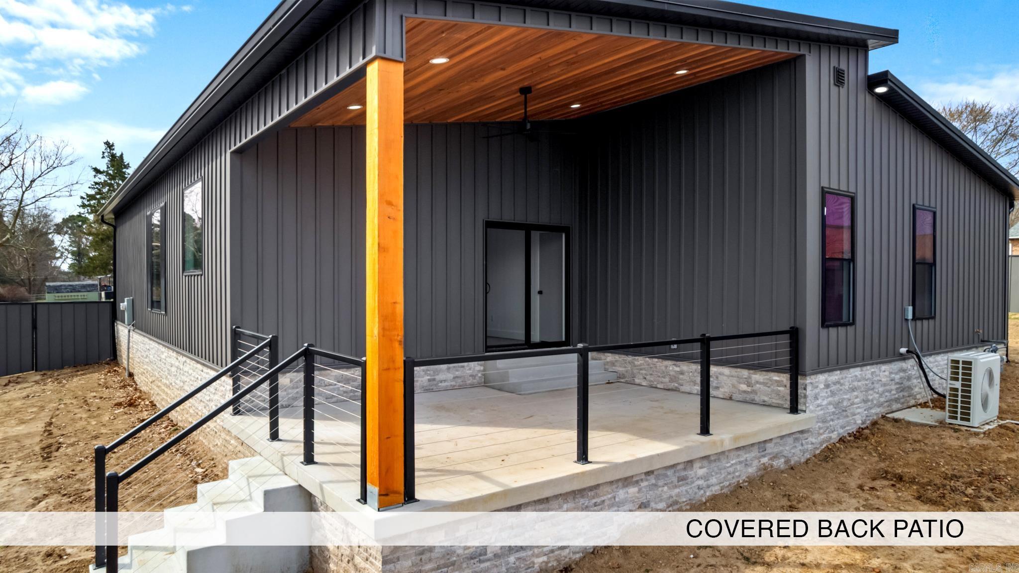 1001 Bluebird Lane  Mountain Home, AR