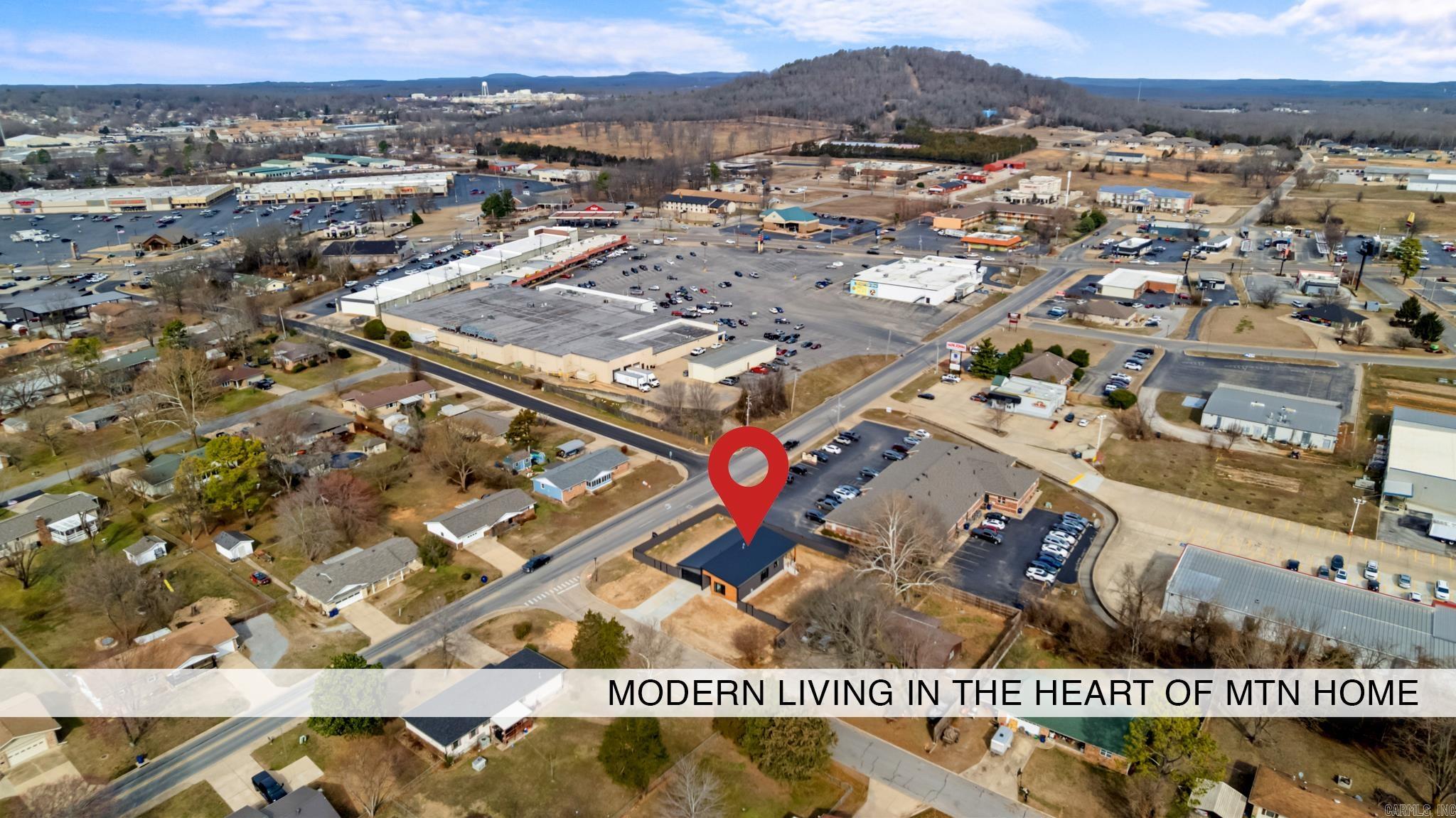 1001 Bluebird Lane  Mountain Home, AR