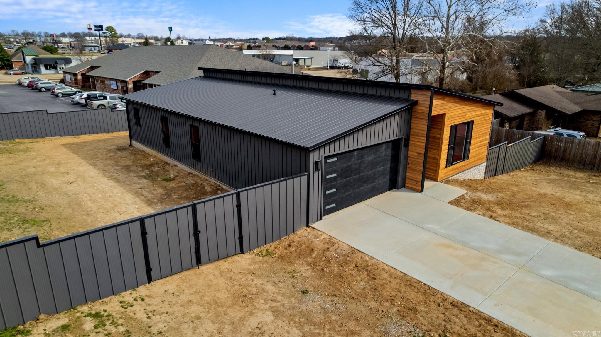 1001 Bluebird Lane  Mountain Home, AR