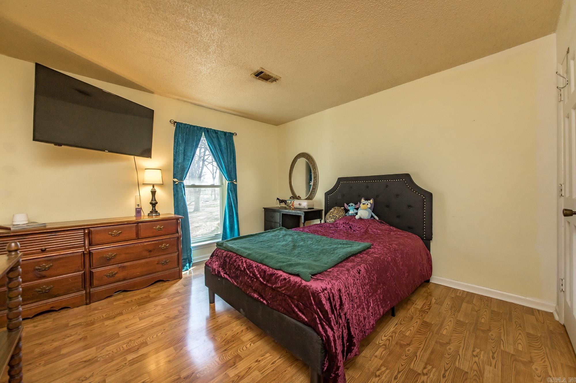 1129 W Main St  Austin, AR