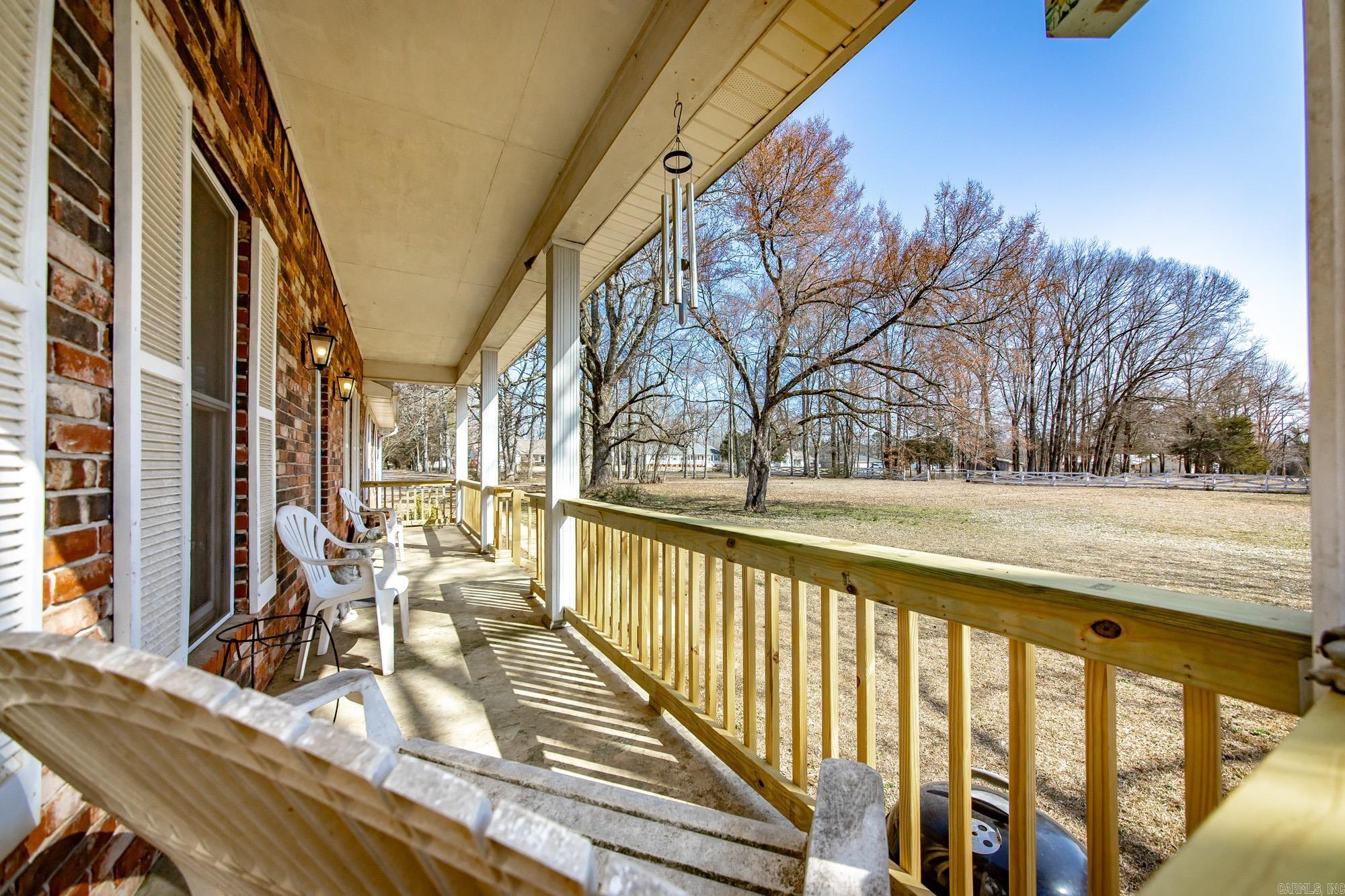 1129 W Main St  Austin, AR