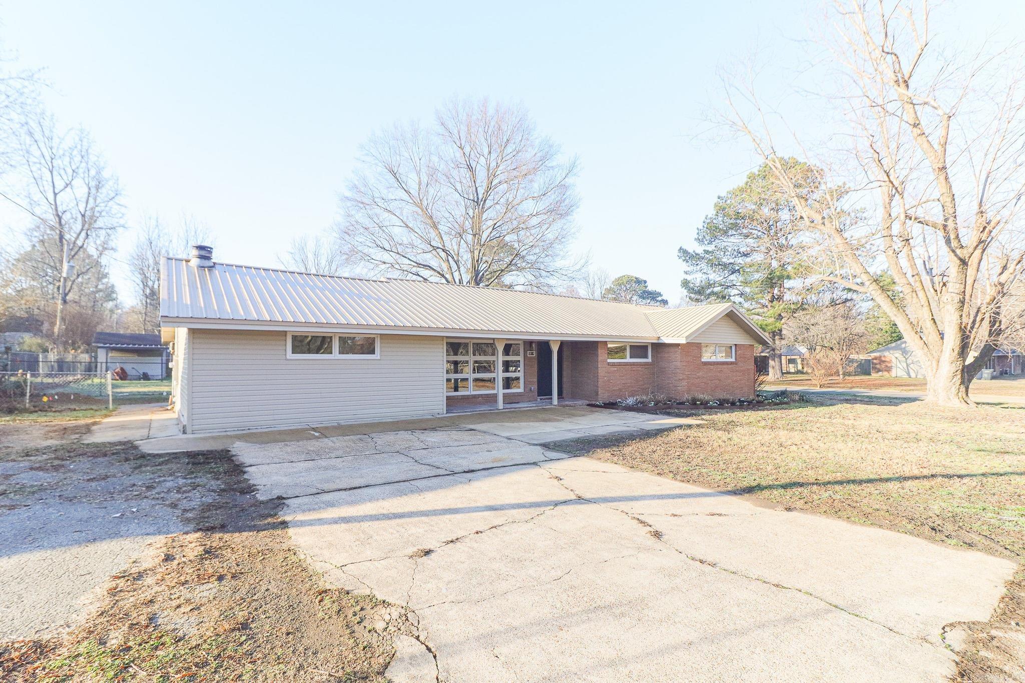 1305 Rosemond  Jonesboro, AR