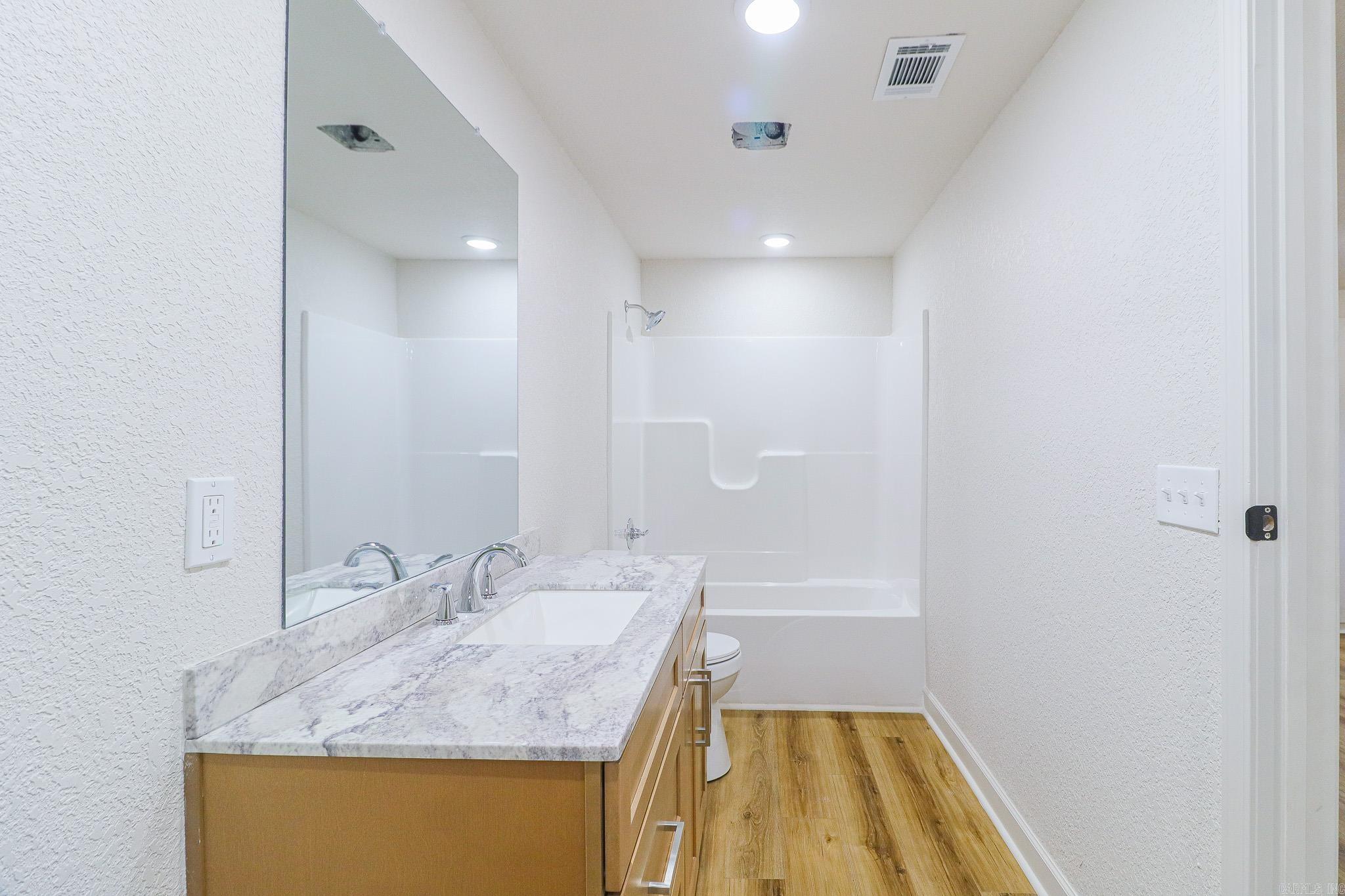 1305 Rosemond Jonesboro, AR 72401