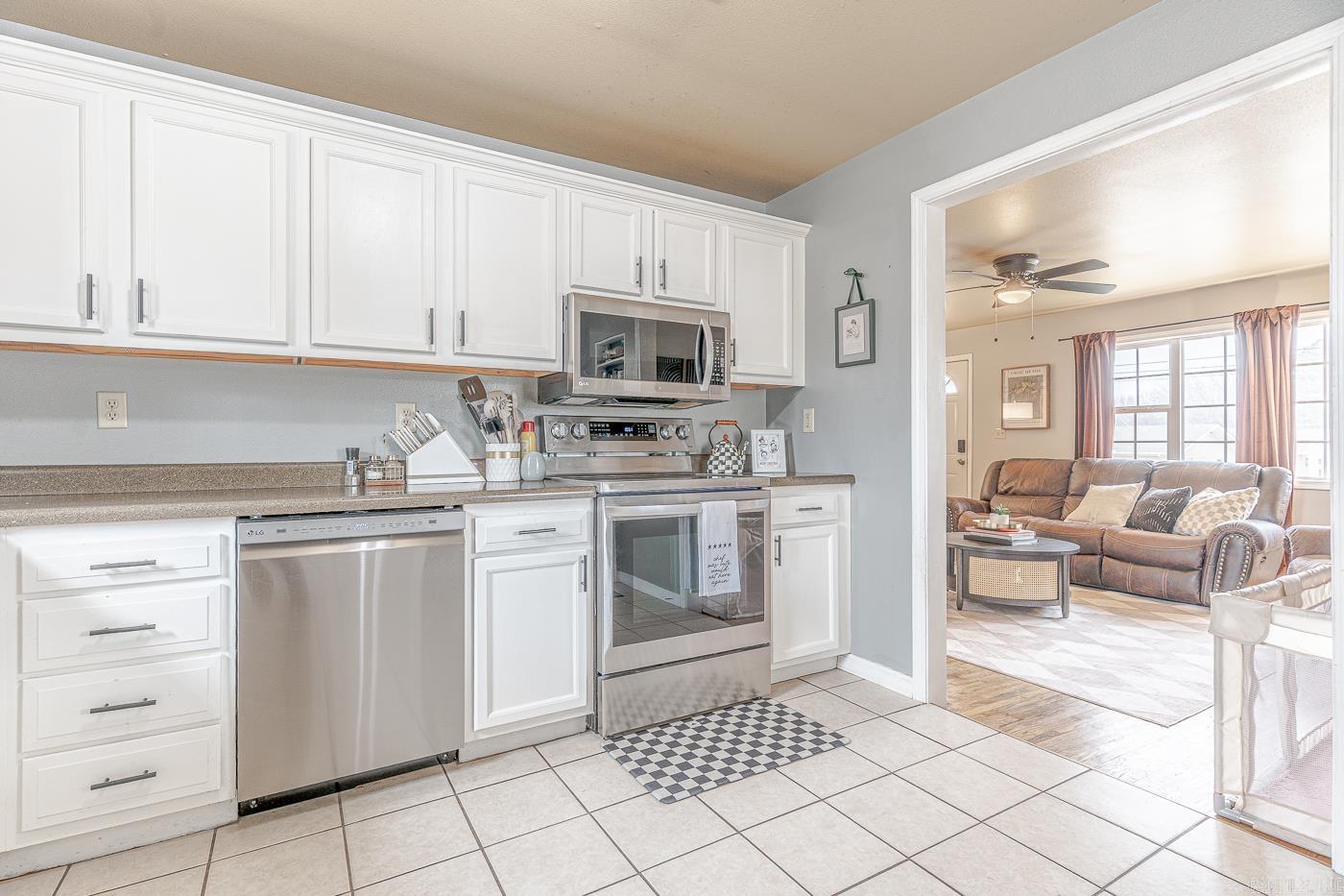 180 College  Melbourne, AR