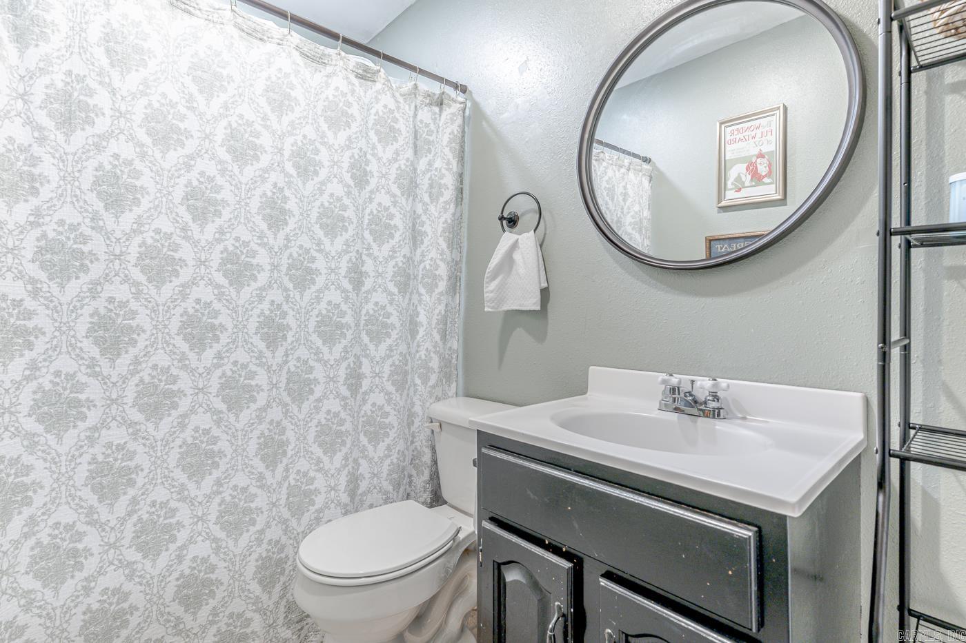 180 College  Melbourne, AR