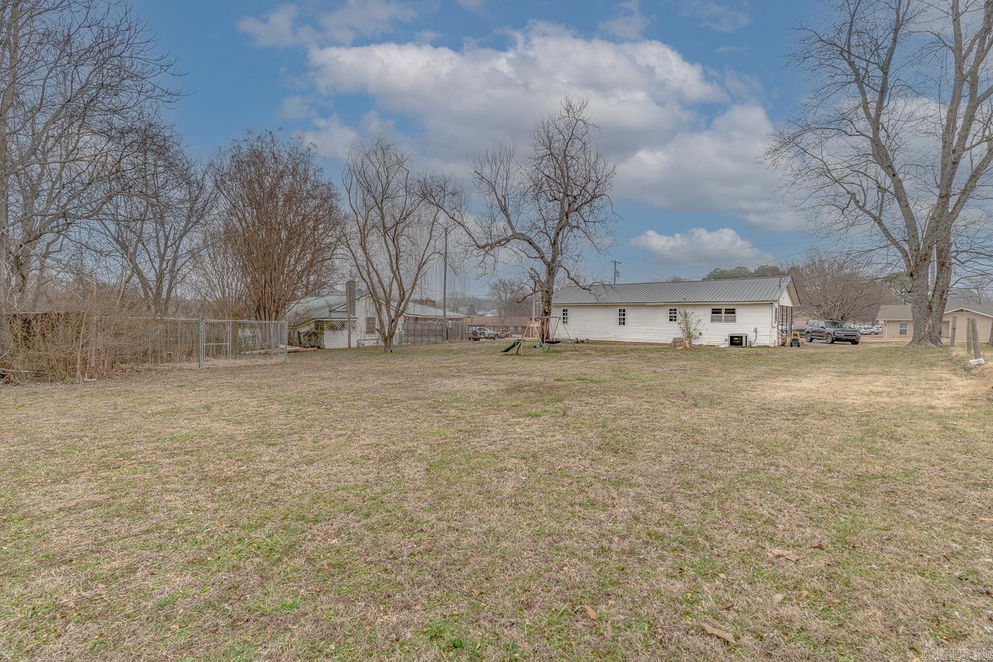 180 College  Melbourne, AR