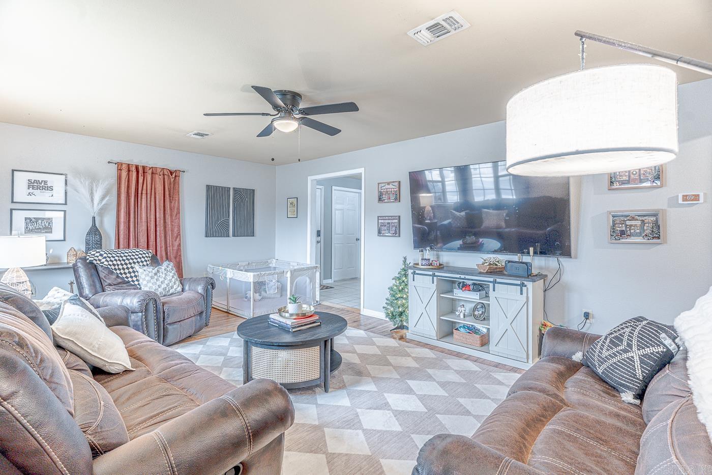 180 College  Melbourne, AR