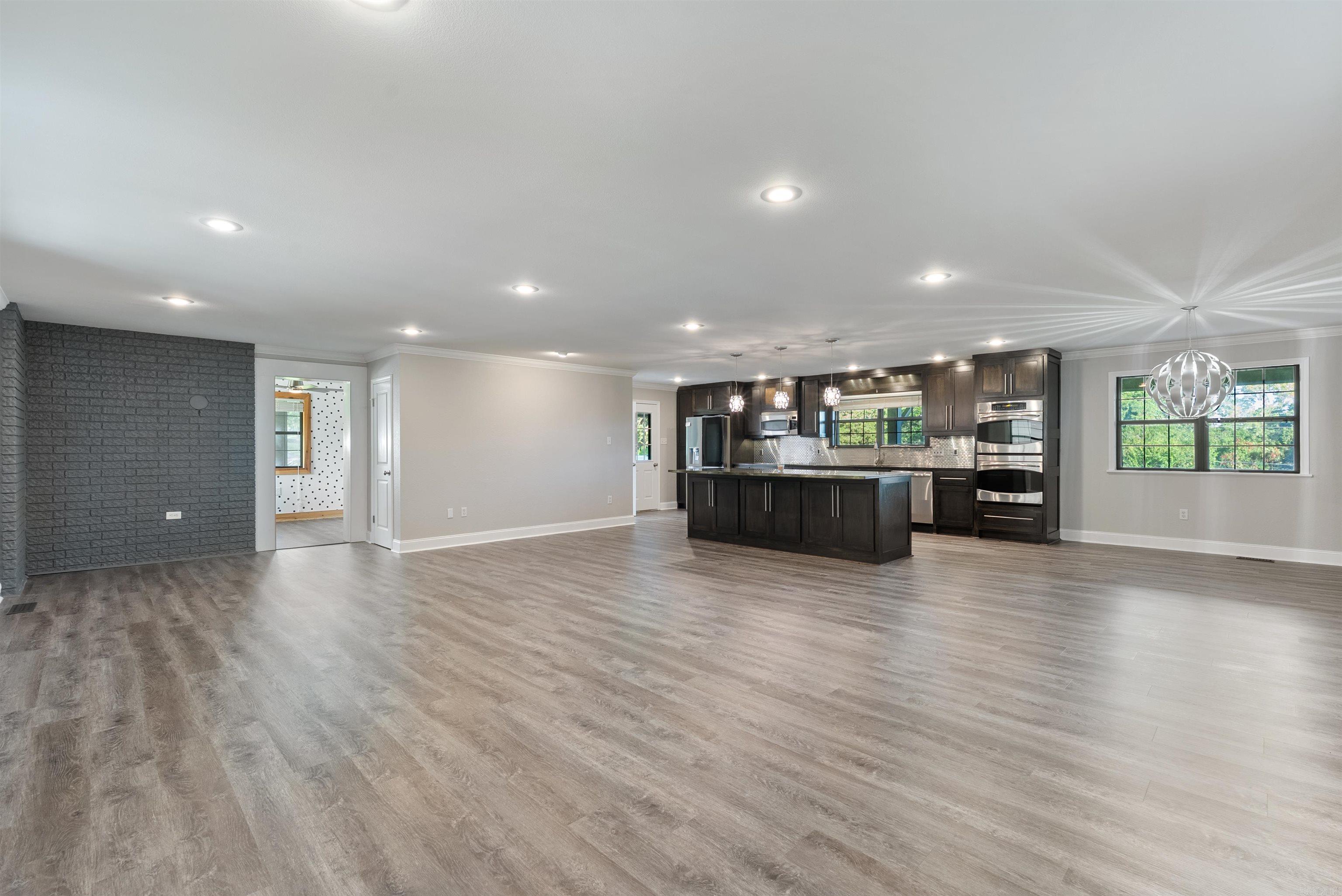 6 Cedar Hill Rd.  Conway, AR