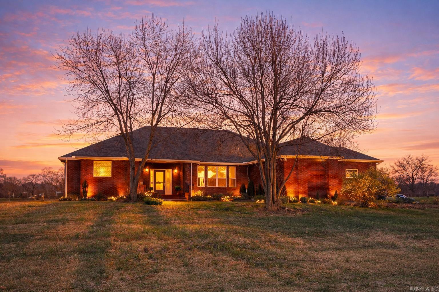 1884 County RD 2651  Lamar, AR