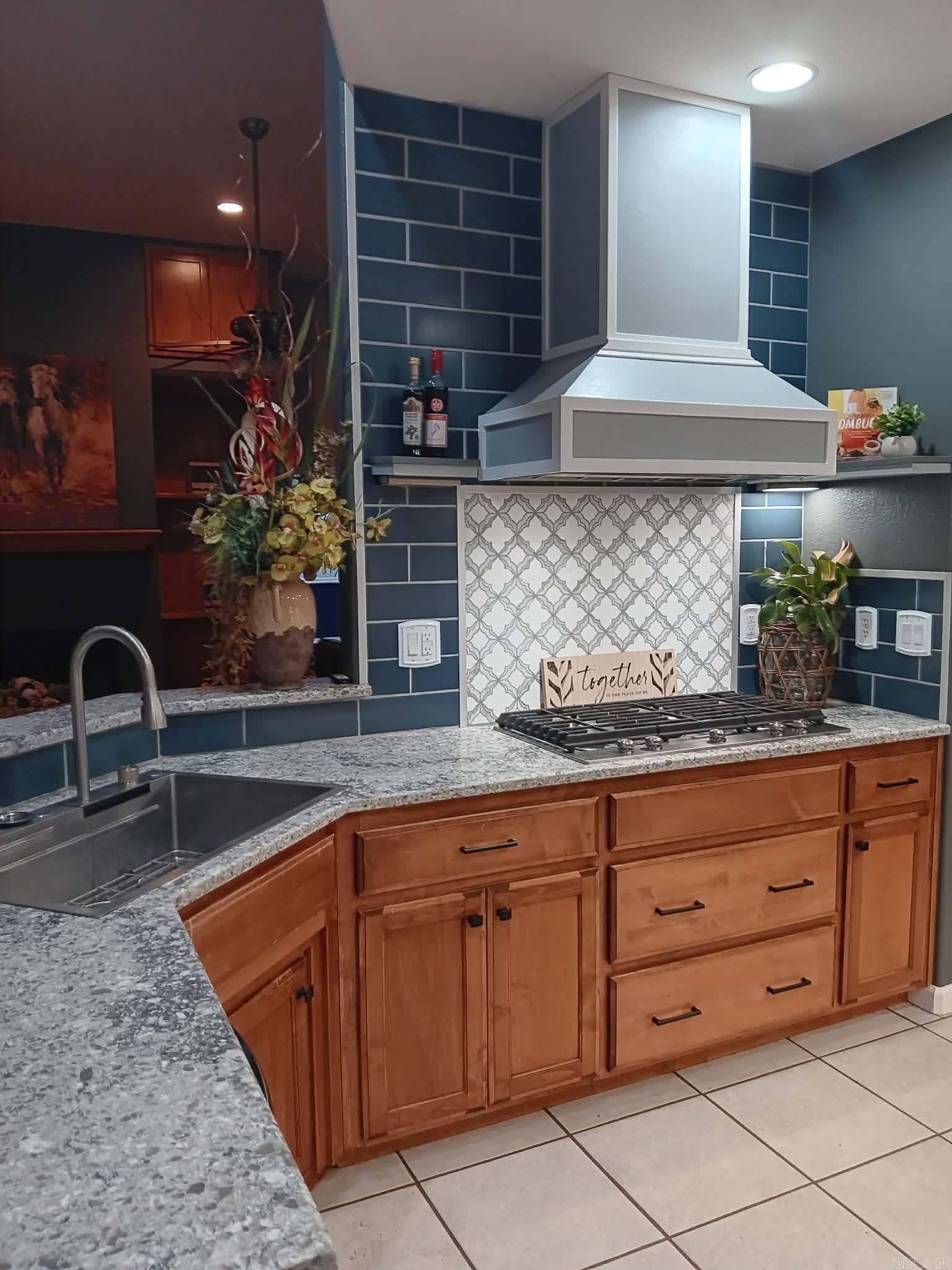 1884 County RD 2651  Lamar, AR