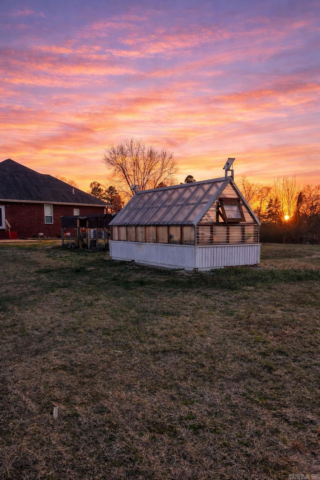 1884 County RD 2651  Lamar, AR