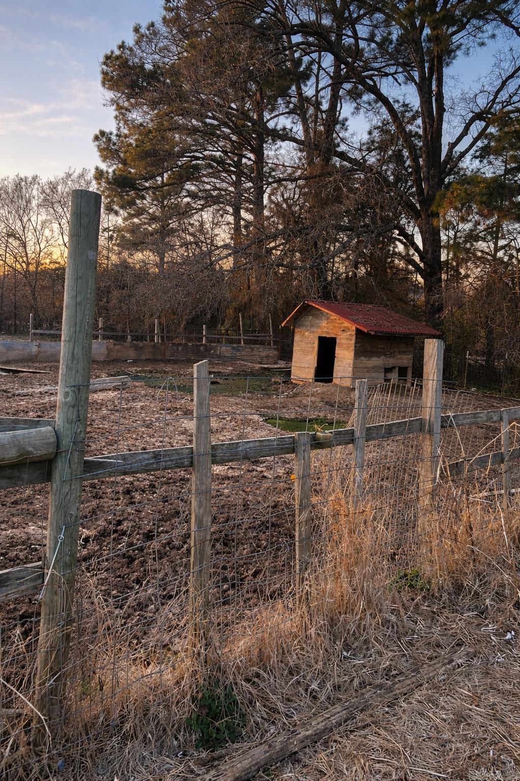 1884 County RD 2651  Lamar, AR