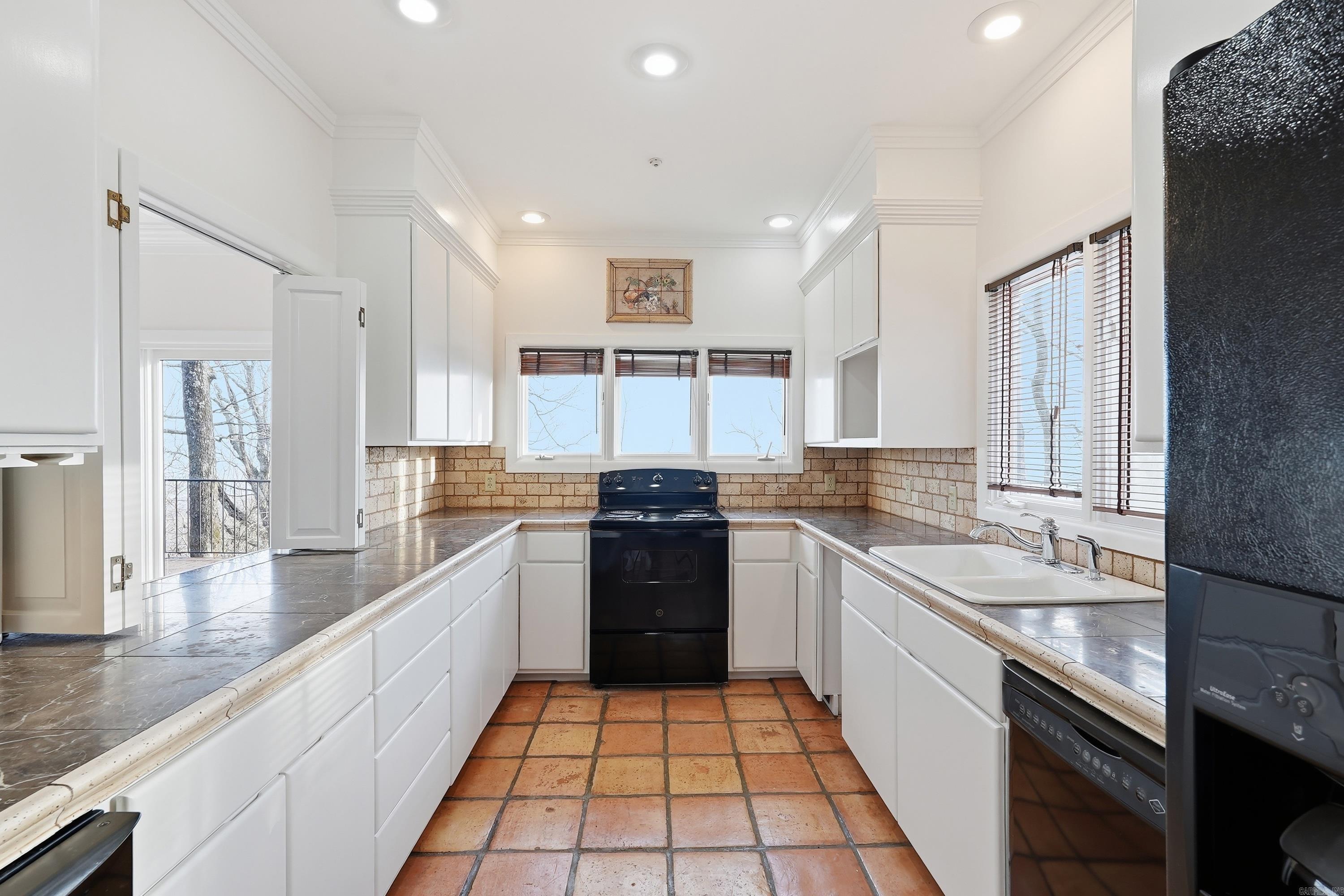 1097 Winrock Drive  Morrilton, AR