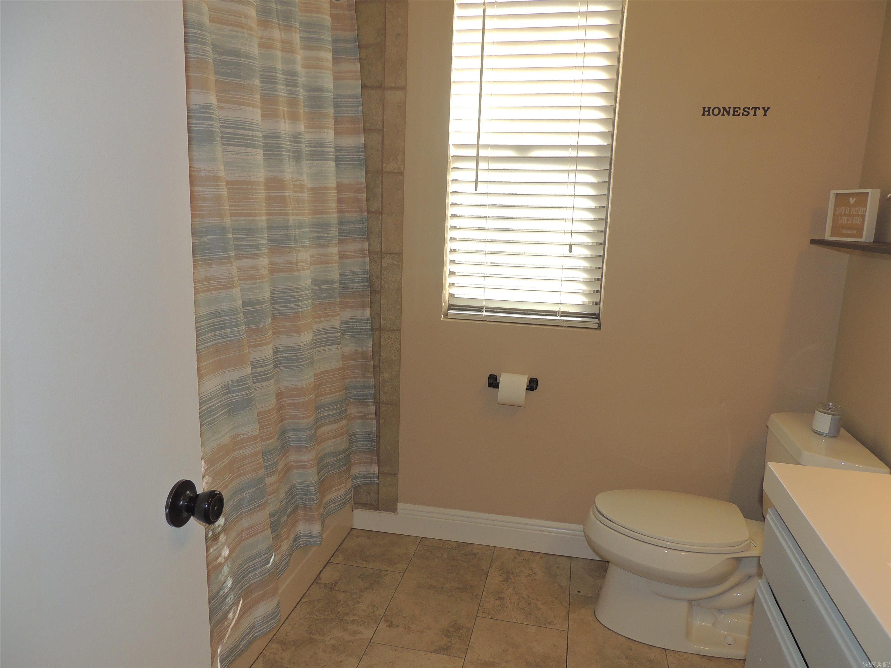 16 Red Oak Place  Maumelle, AR