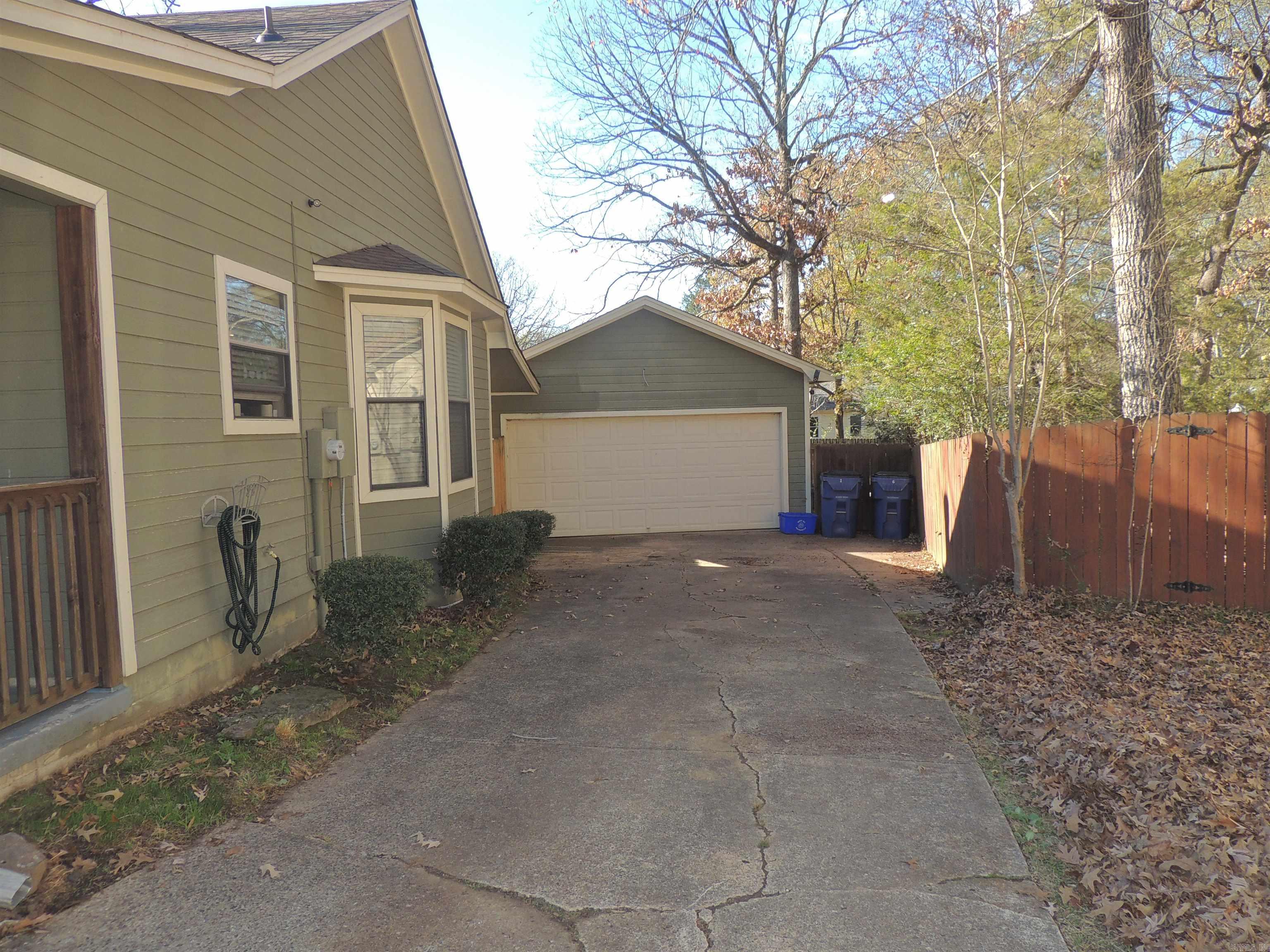 16 Red Oak Place  Maumelle, AR