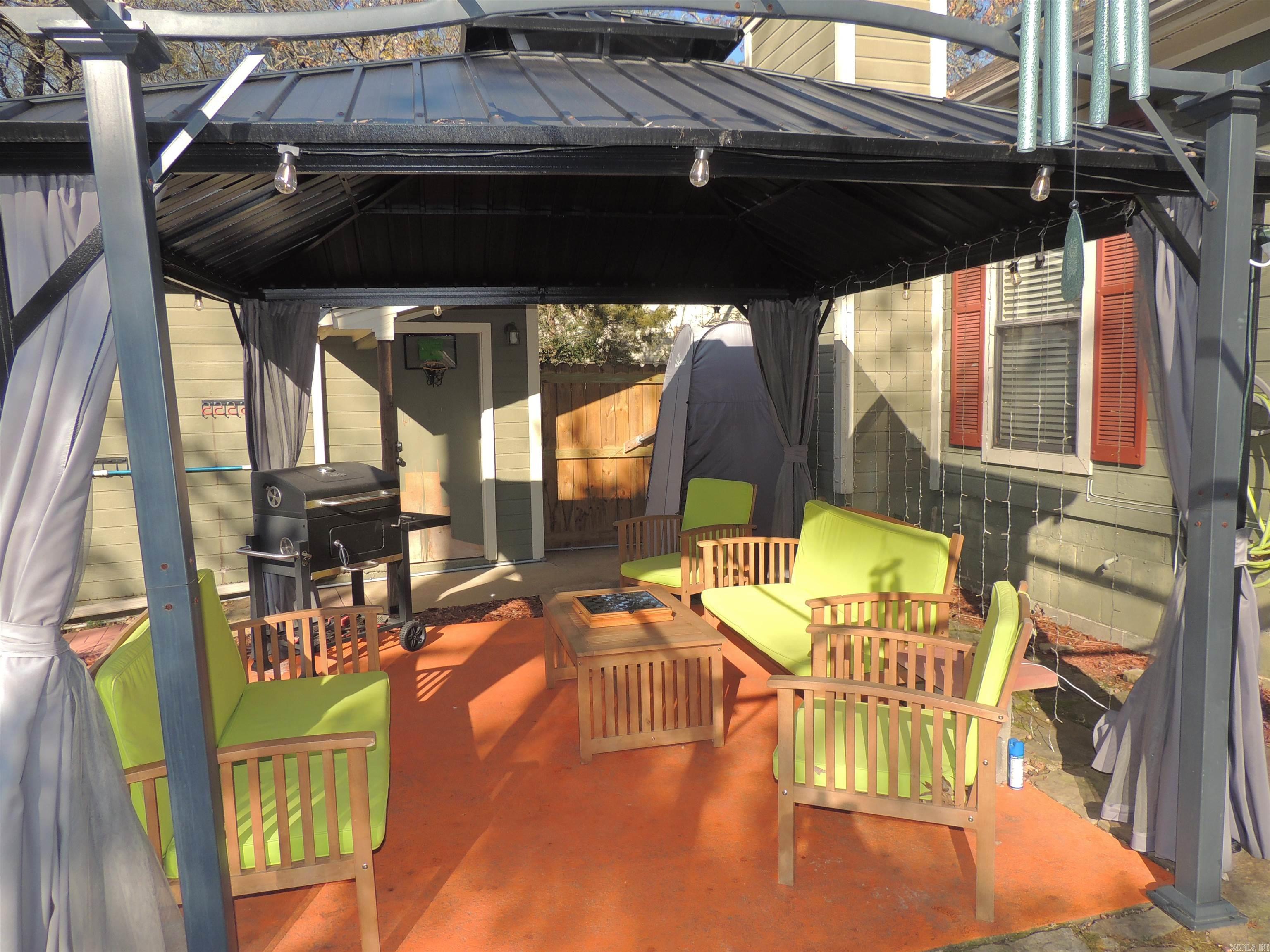 16 Red Oak Place  Maumelle, AR