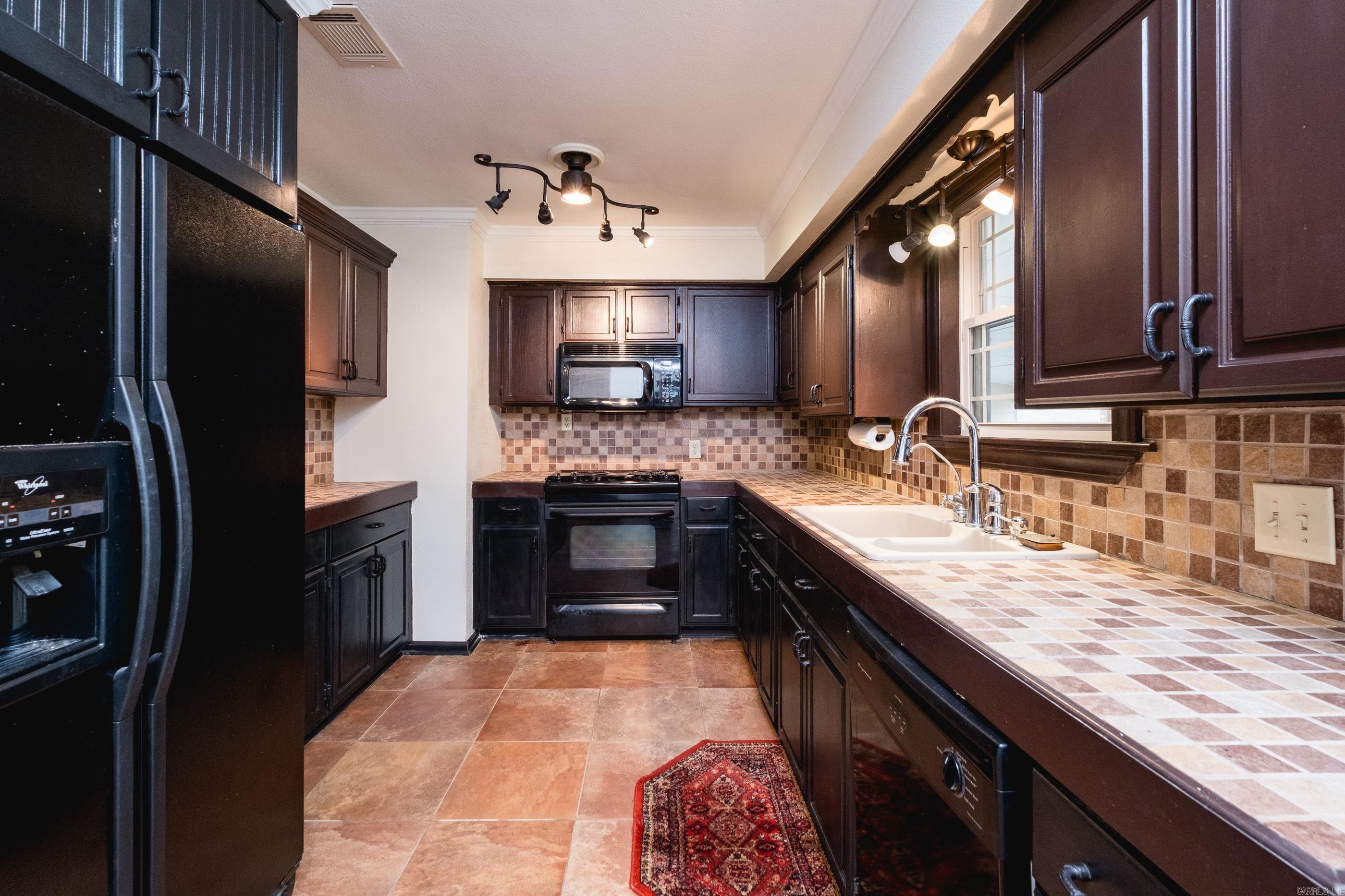 596 Hwy 365  Mayflower, AR