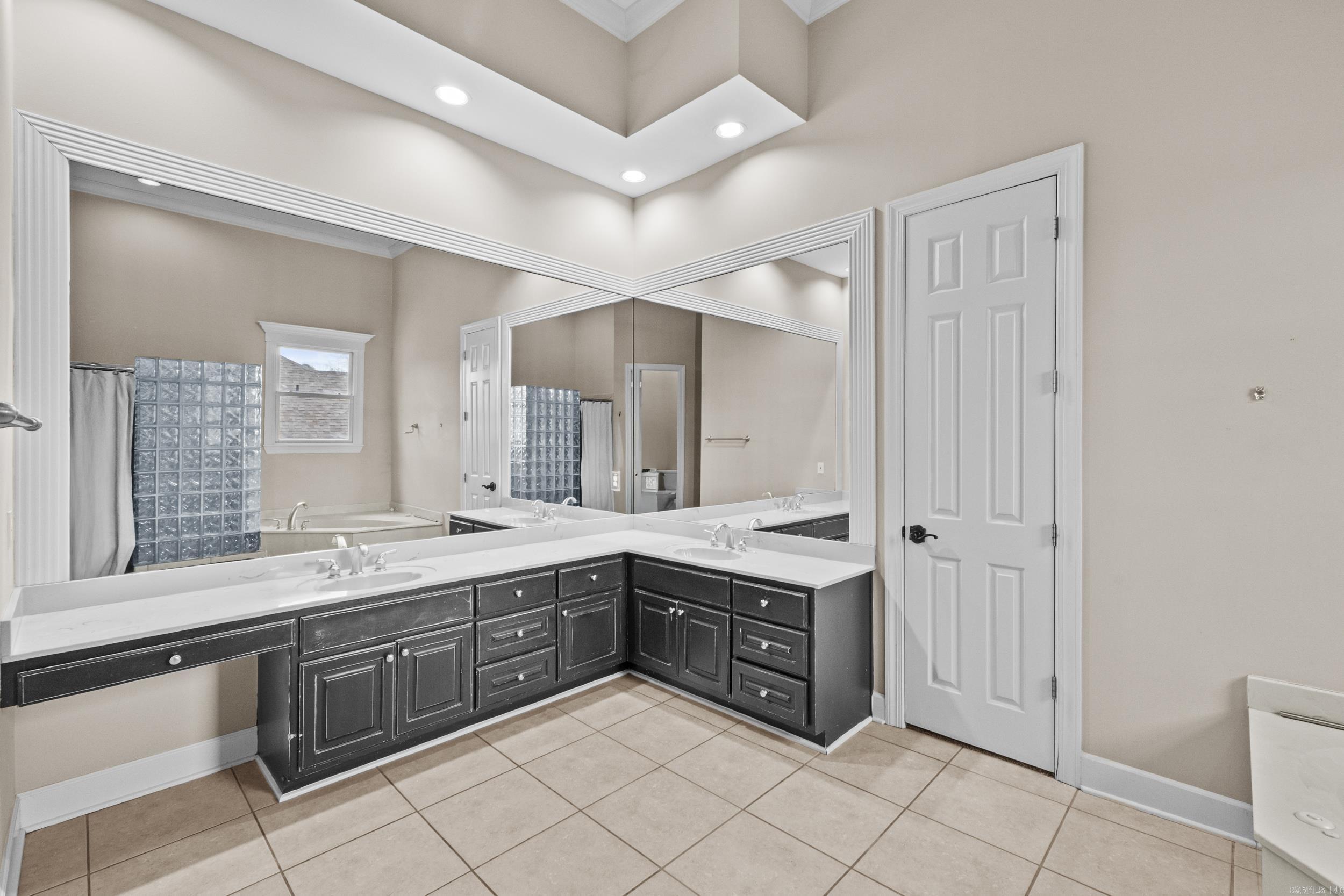 126 Calais  Maumelle, AR