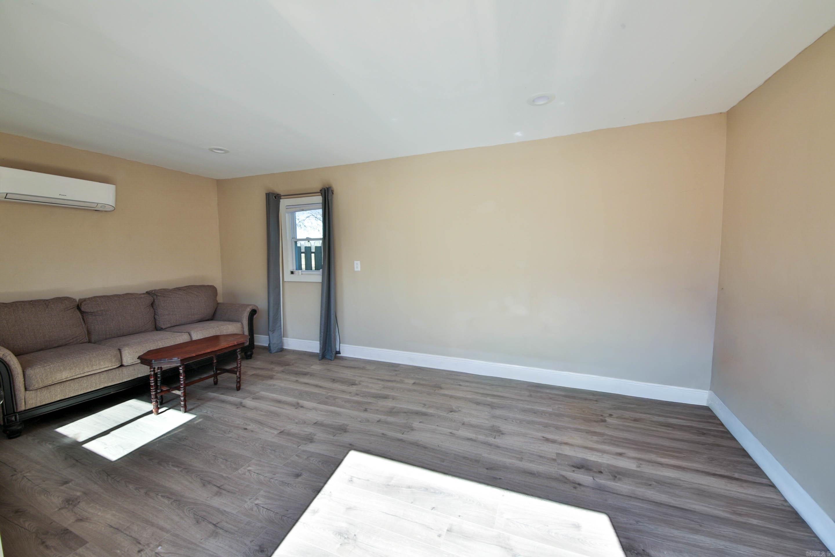 603 Wintree Ln  Marion, AR