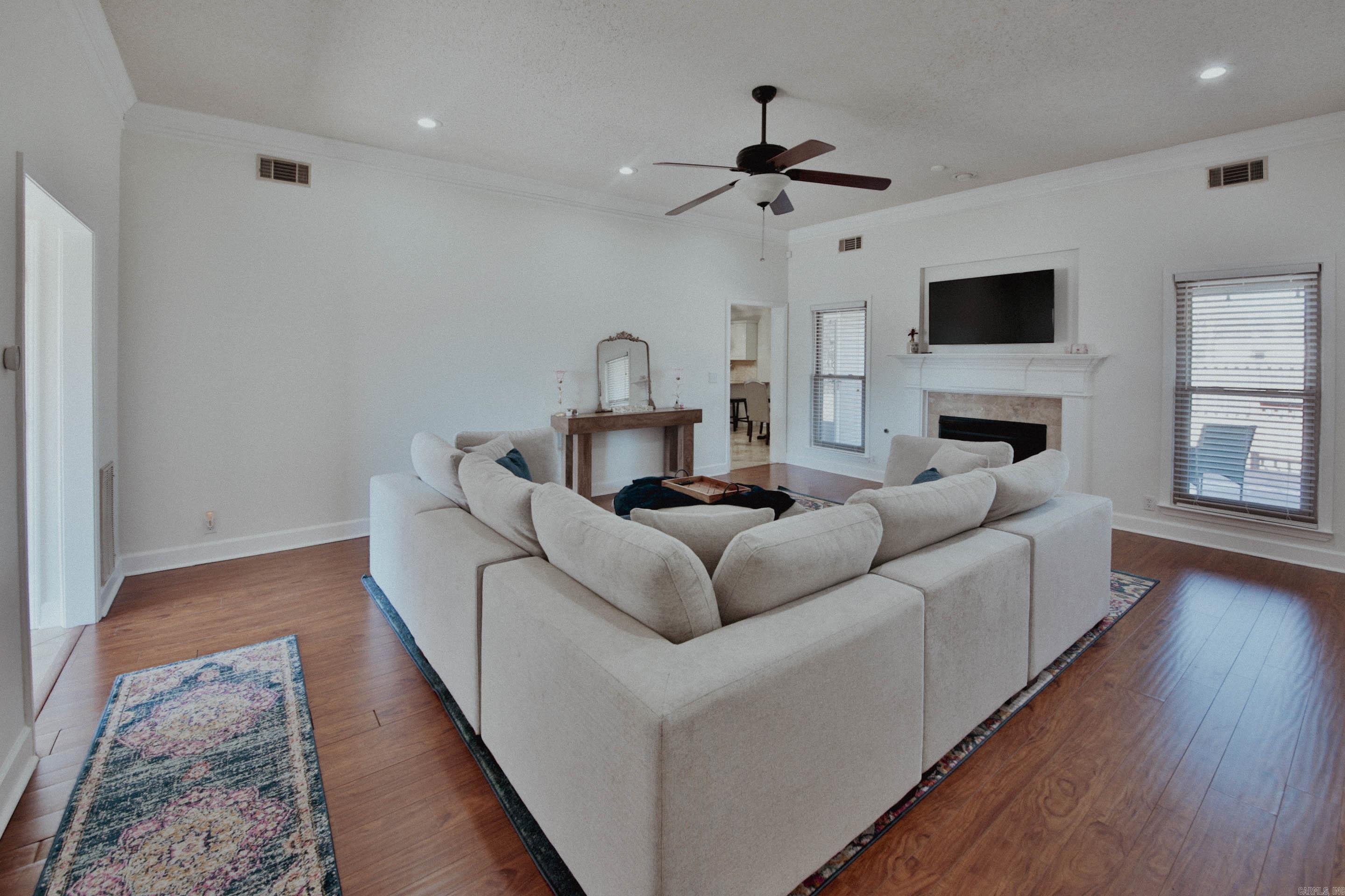 603 Wintree Ln  Marion, AR