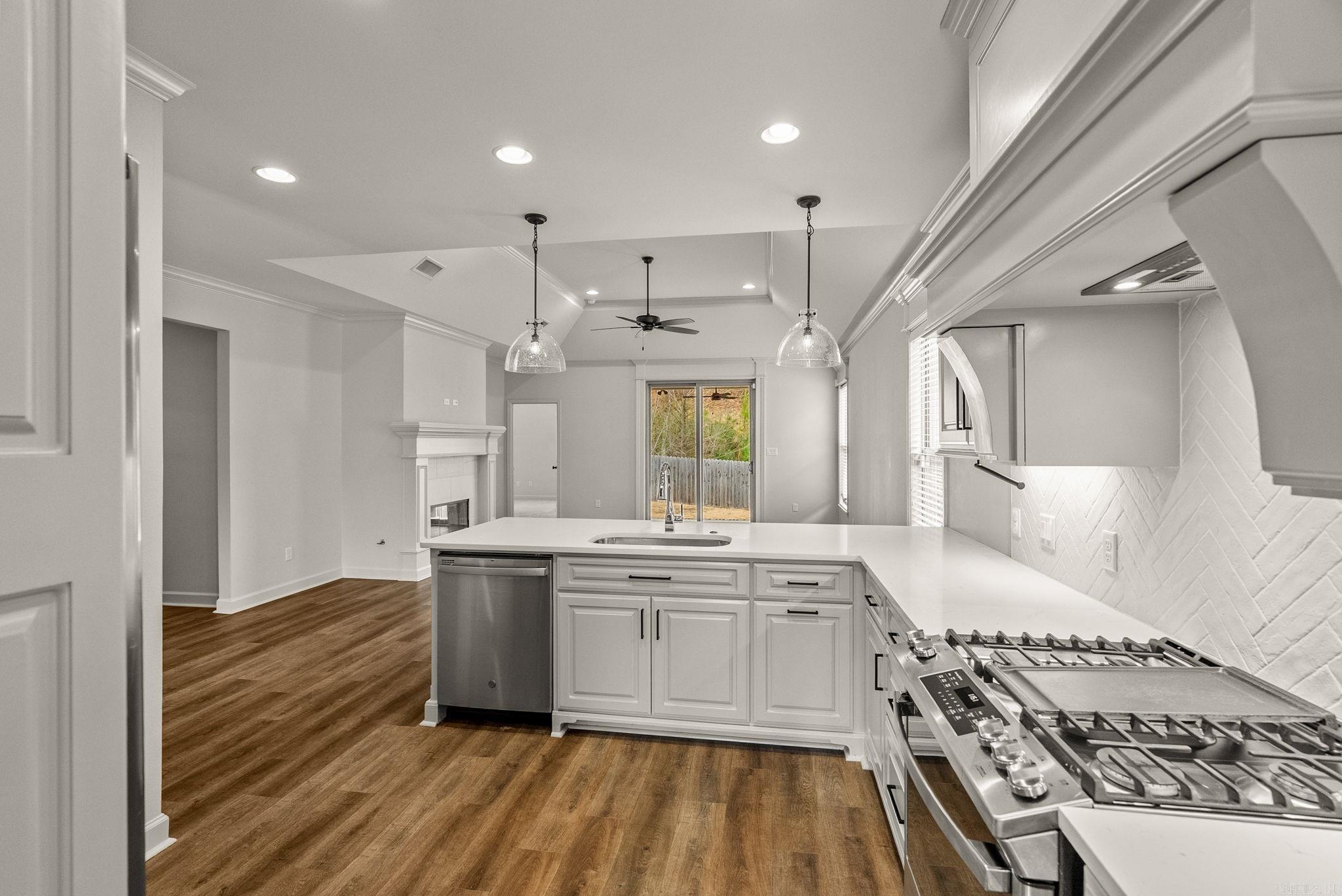 6 Piper  Little Rock, AR